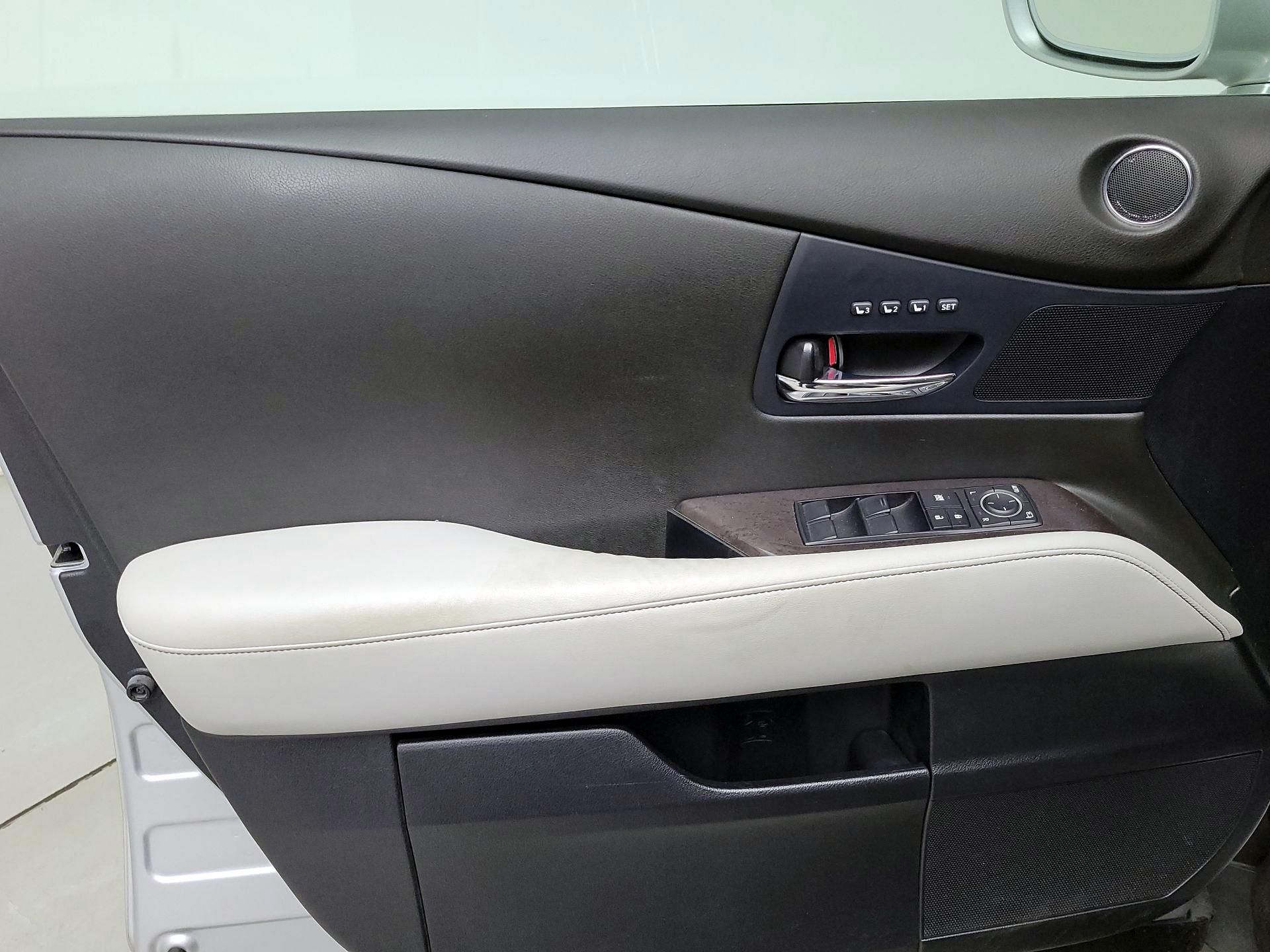 Thumbnail: 2015 Lexus RX - 12