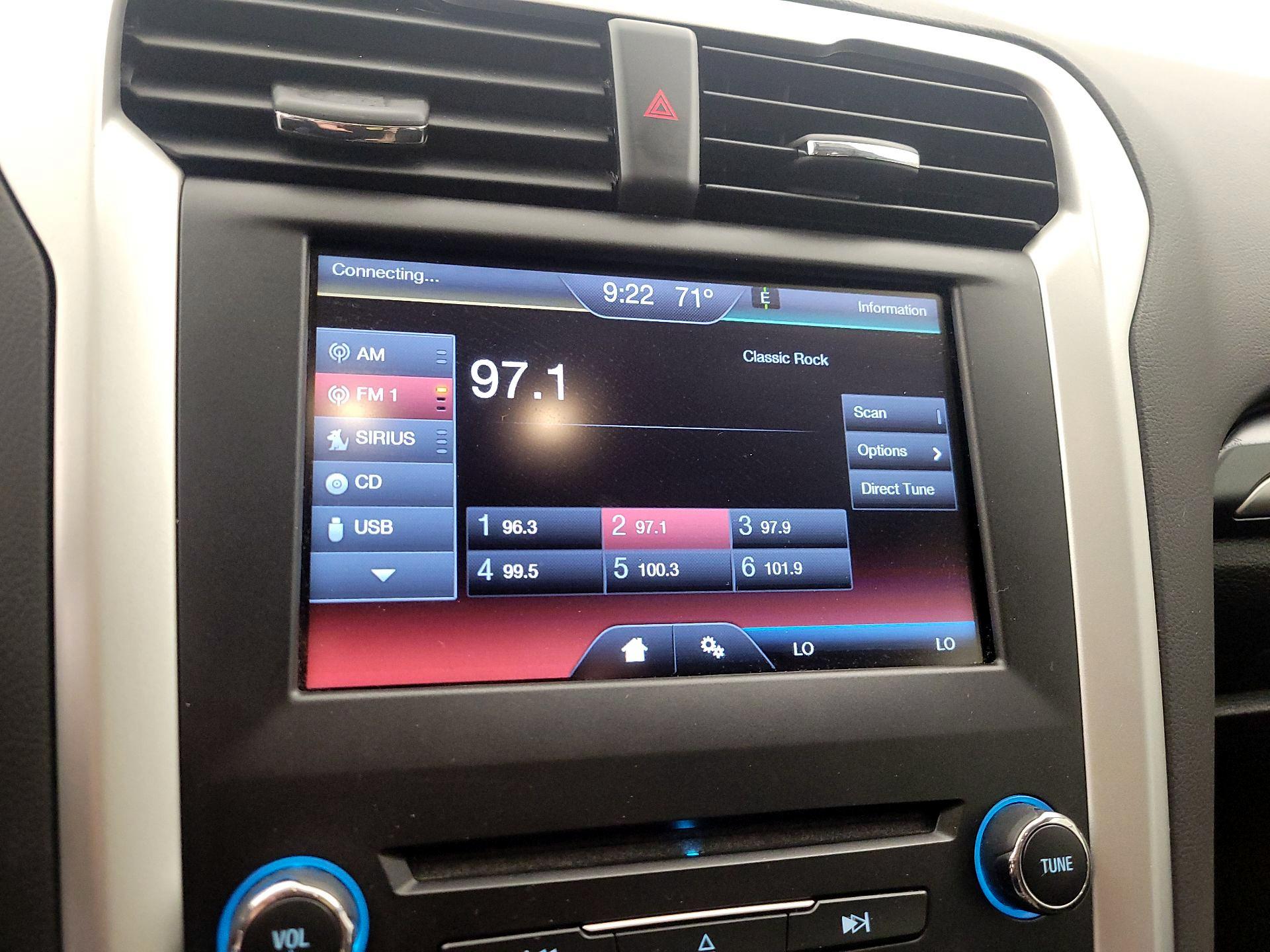 Thumbnail: 2016 Ford Fusion - 15