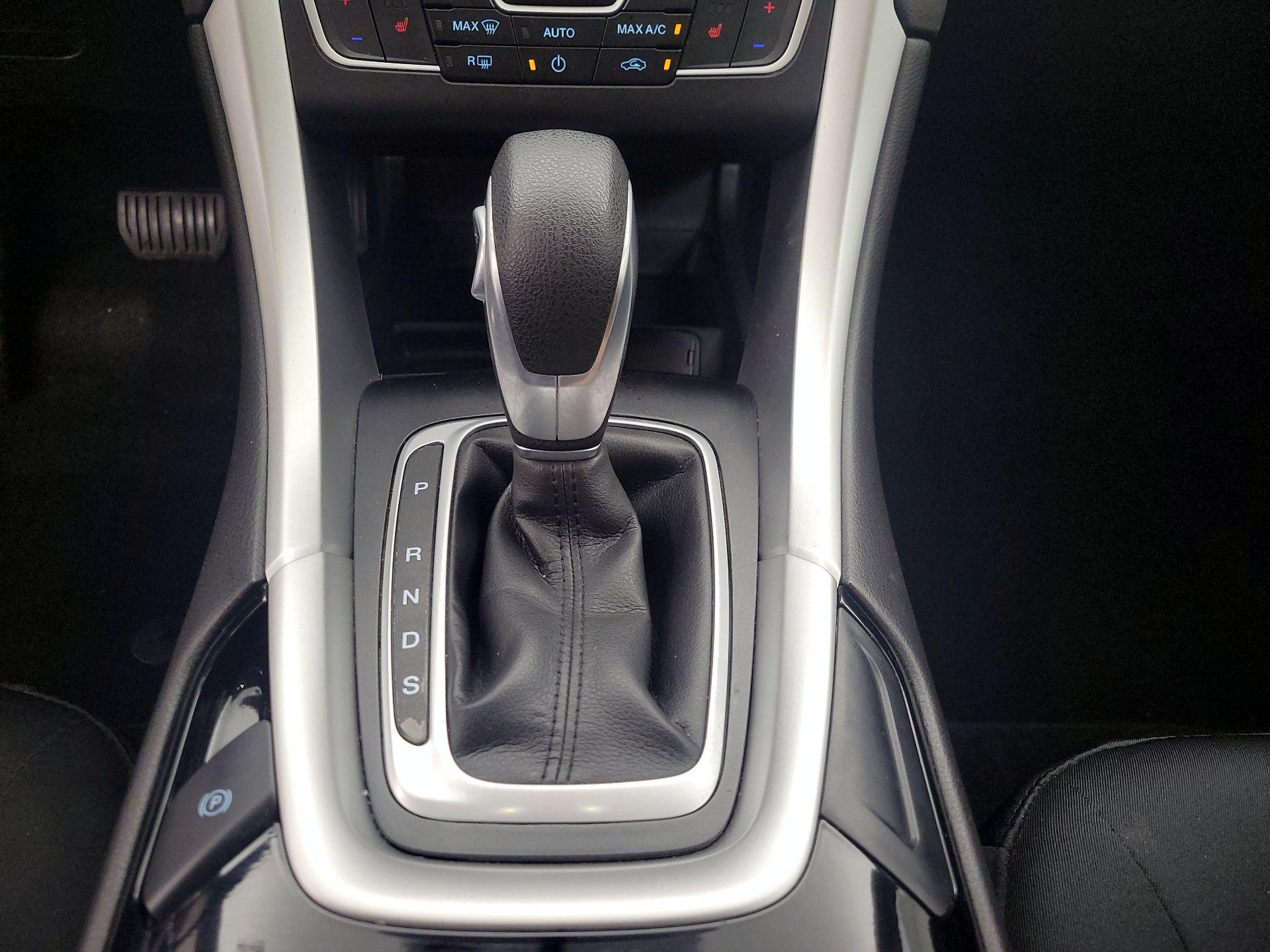 Thumbnail: 2016 Ford Fusion - 17