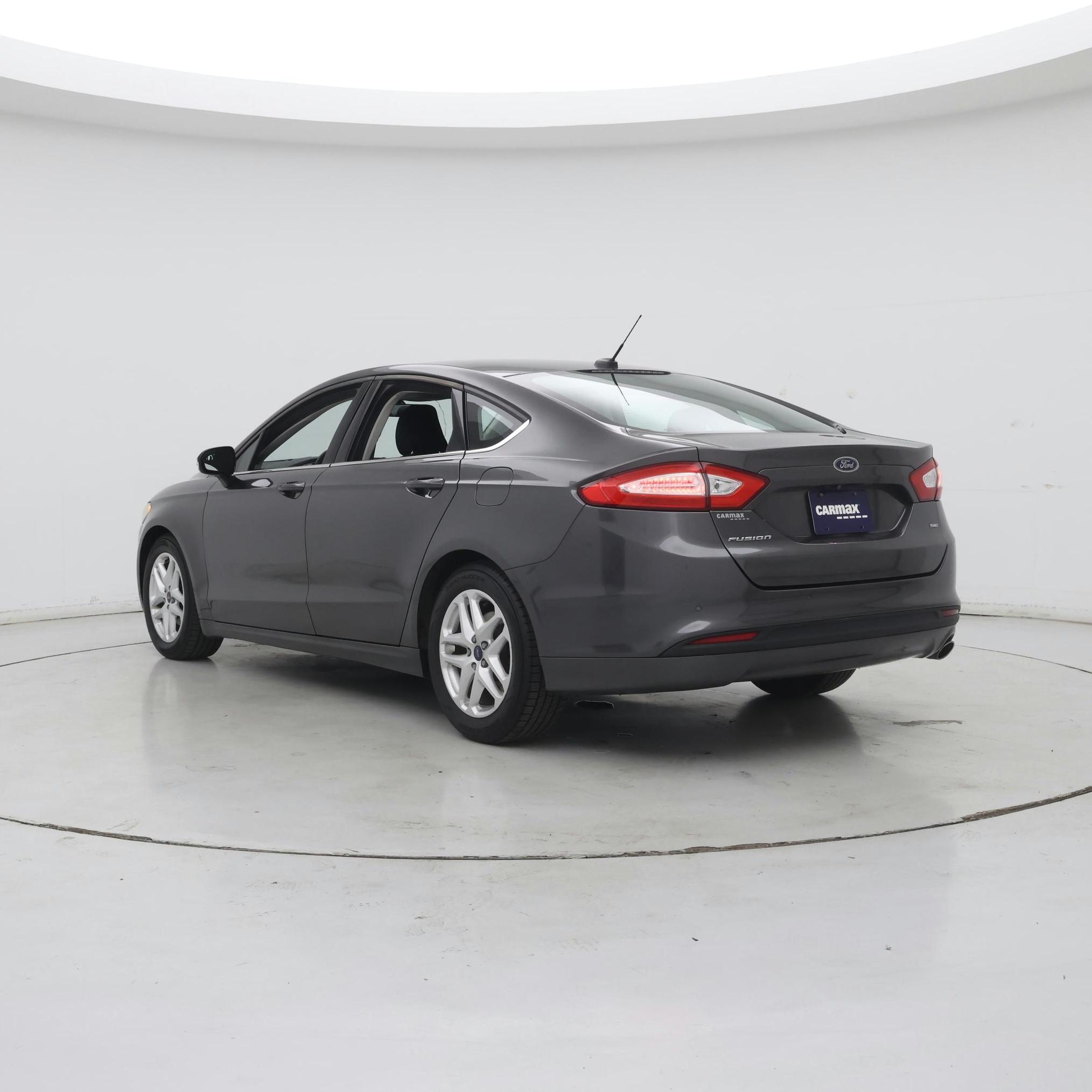 Thumbnail: 2016 Ford Fusion - 2
