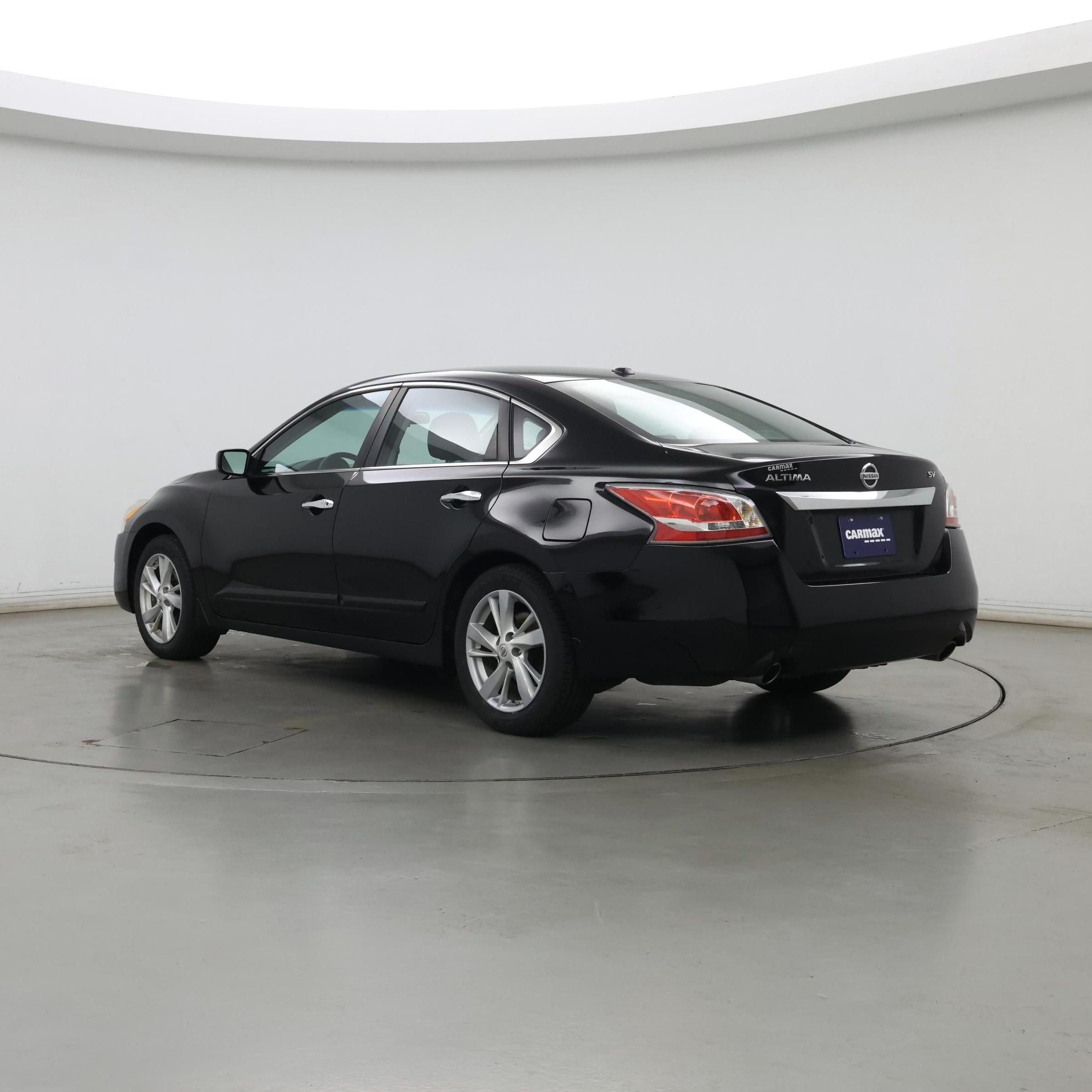 Thumbnail: 2015 Nissan Altima - 2