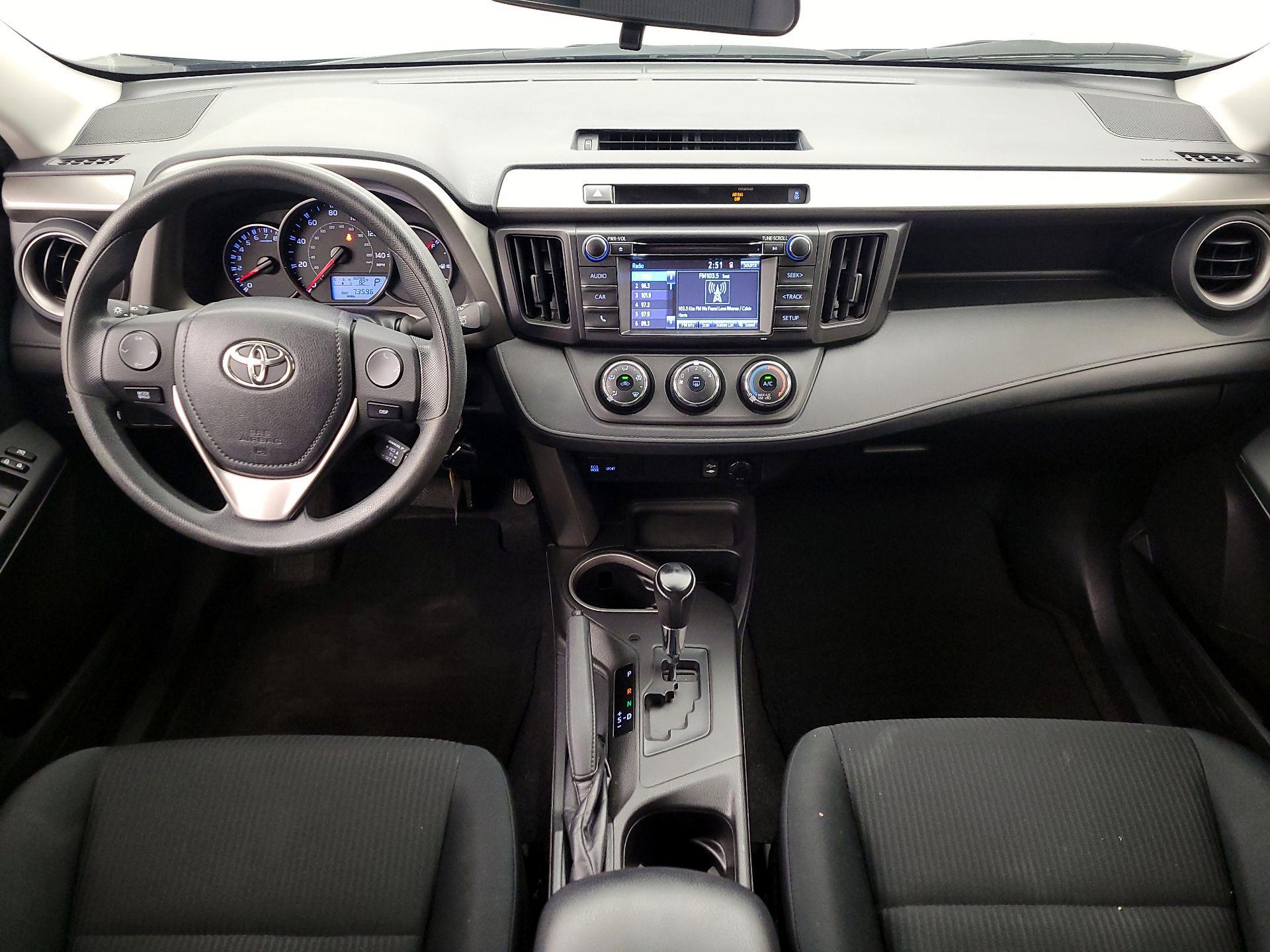 Thumbnail: 2016 Toyota RAV4 - 9