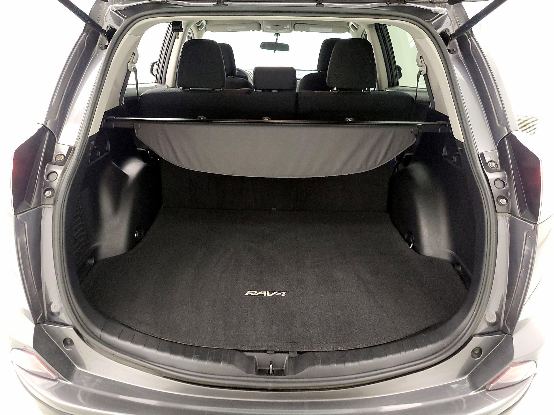 Thumbnail: 2016 Toyota RAV4 - 20
