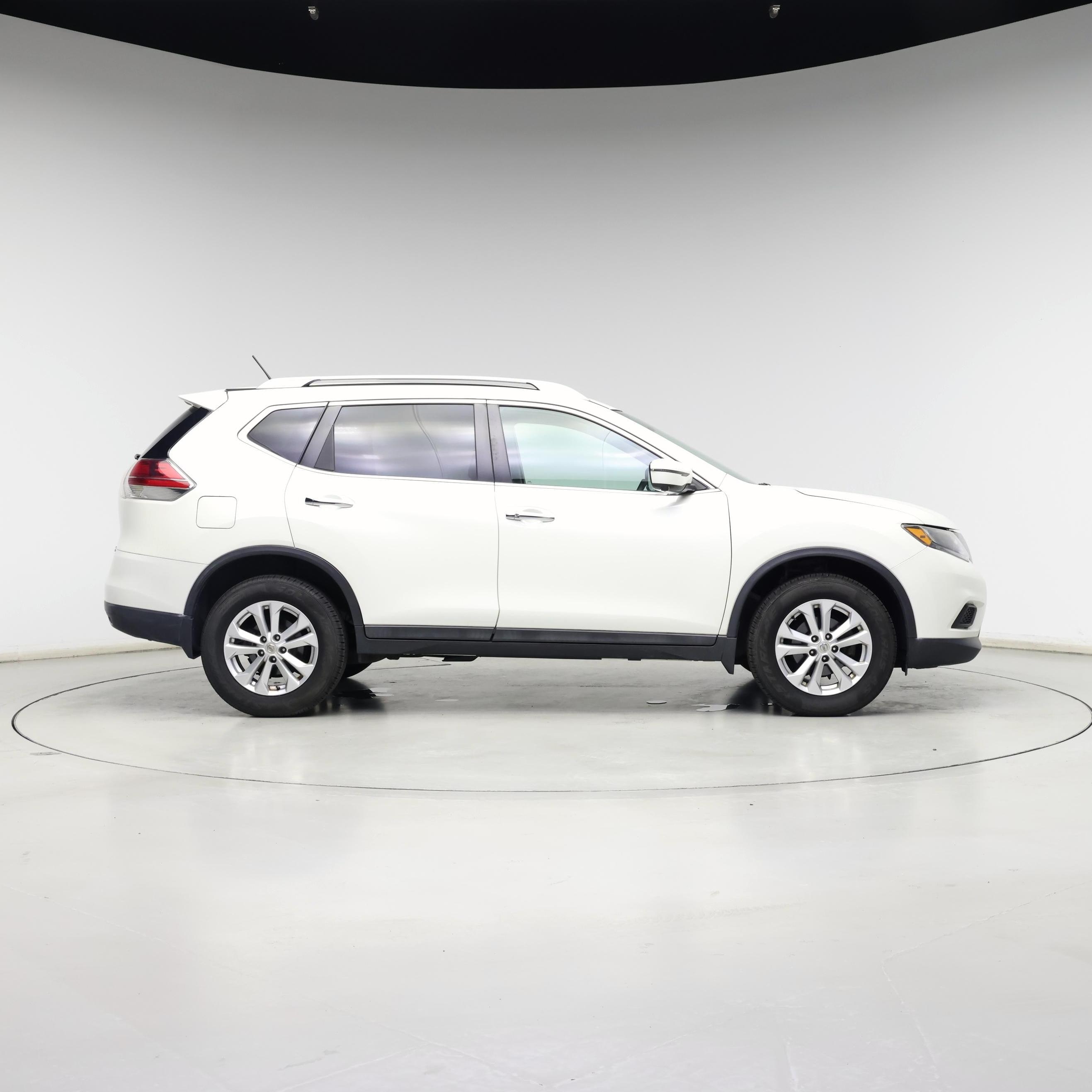 Thumbnail: 2016 Nissan Rogue - 7