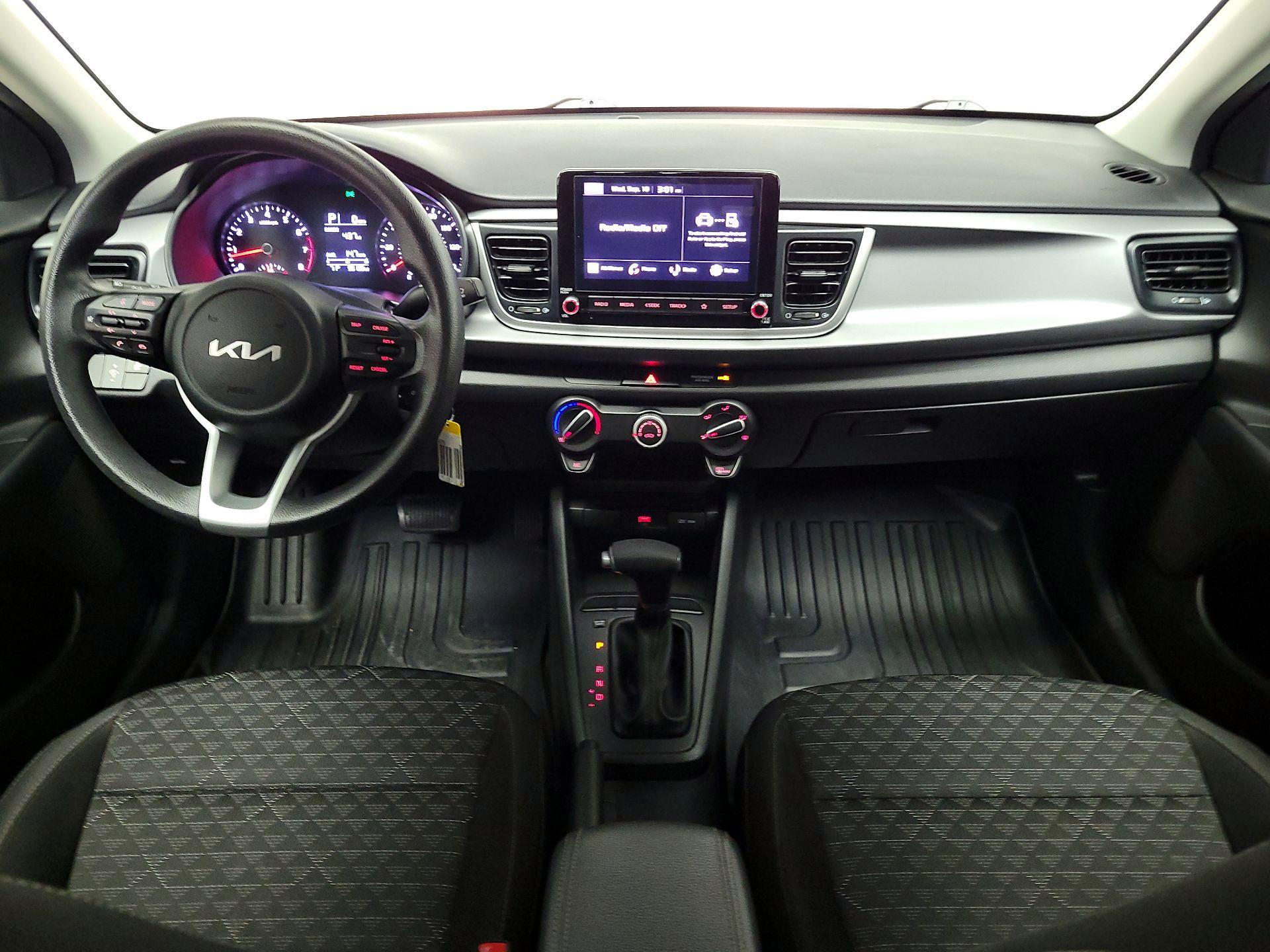 Thumbnail: 2022 Kia Rio - 9