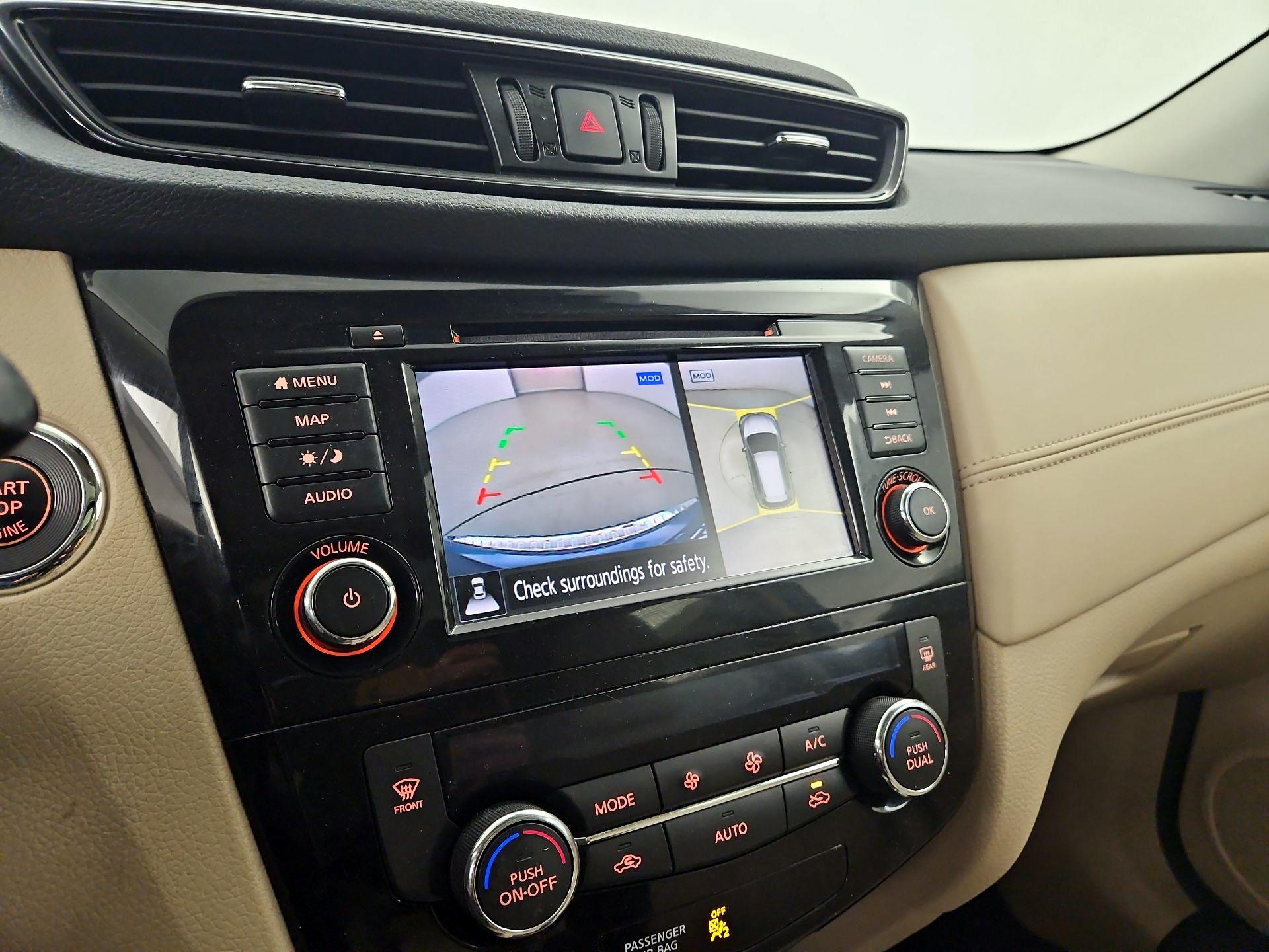 Thumbnail: 2019 Nissan Rogue - 15