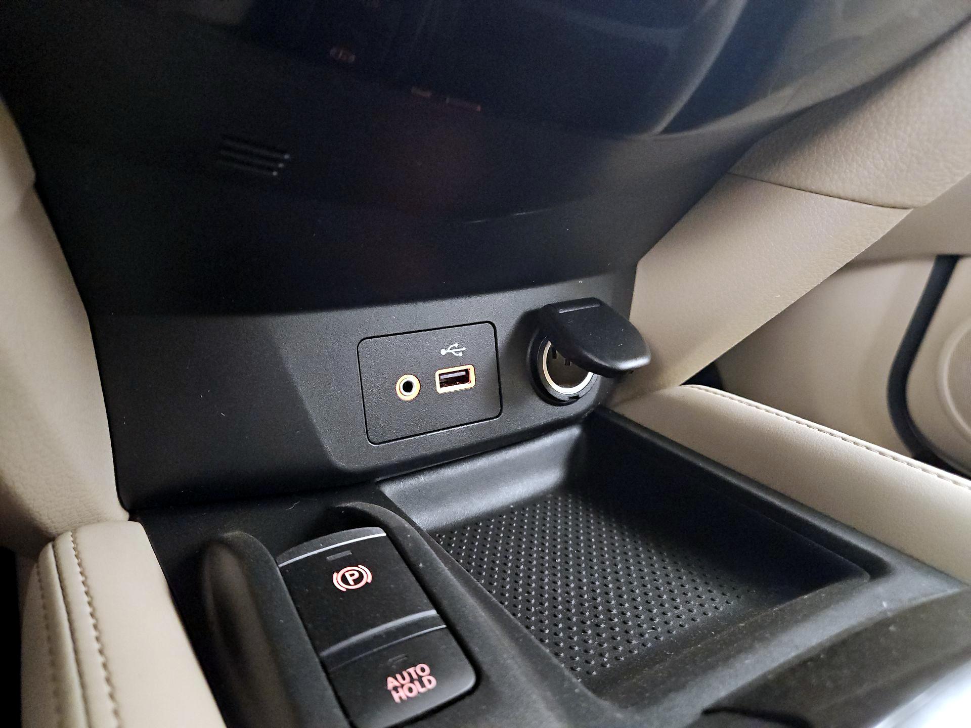 Thumbnail: 2019 Nissan Rogue - 19