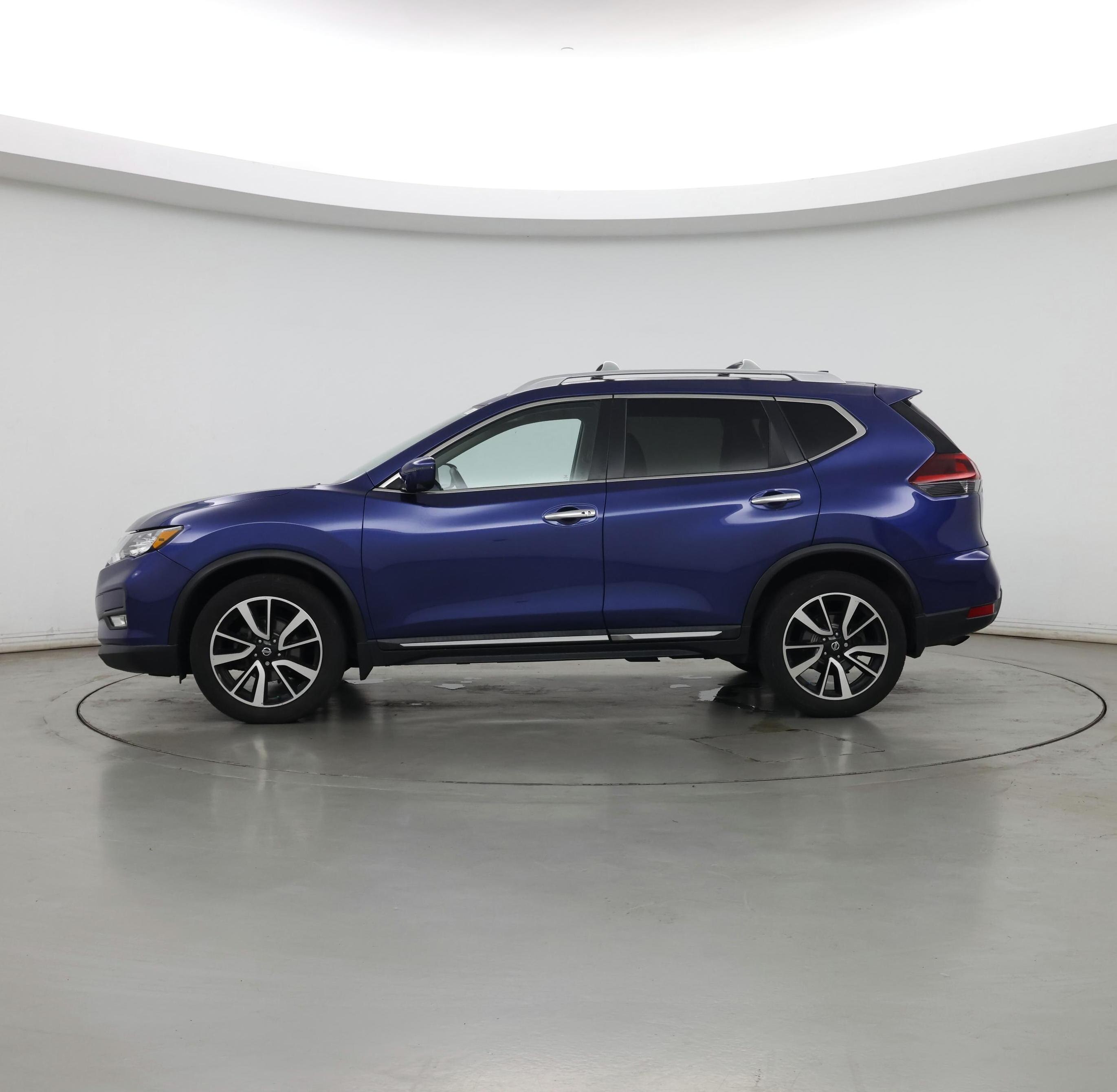 Thumbnail: 2019 Nissan Rogue - 3