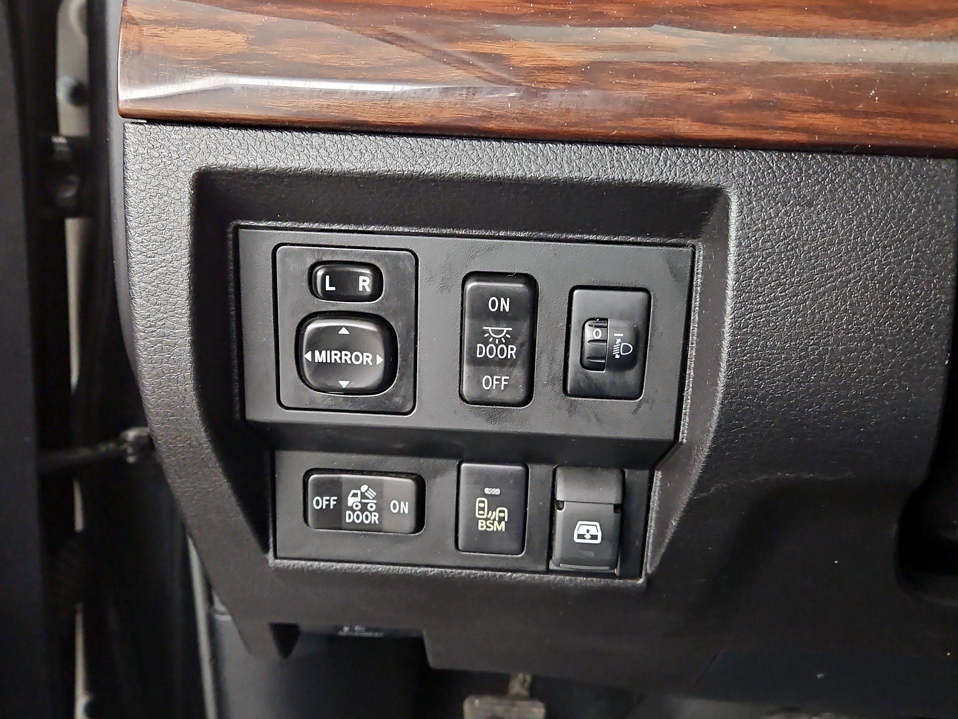 Thumbnail: 2015 Toyota Tundra - 13