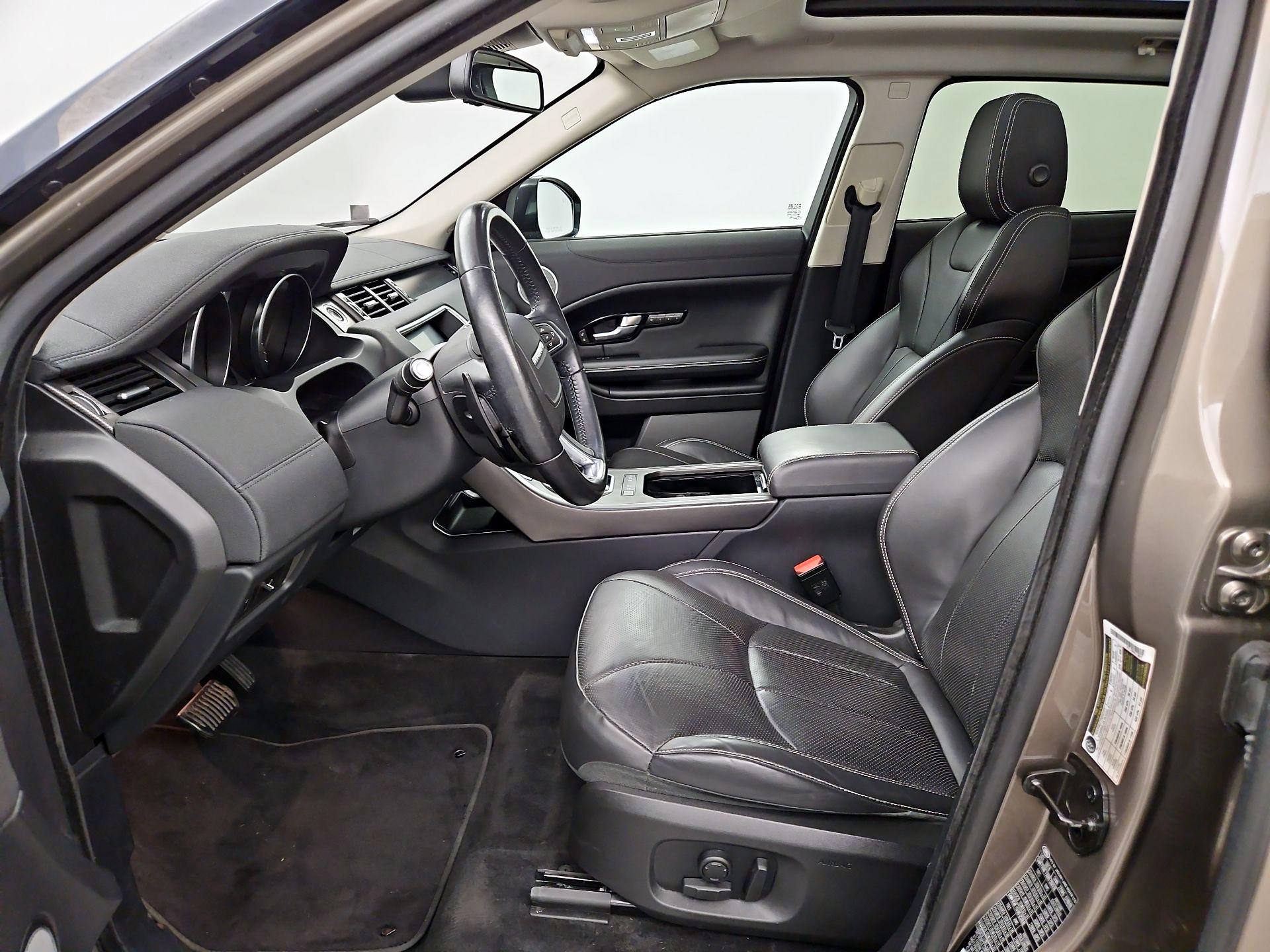 Thumbnail: 2019 Land Rover Range Rover Evoque - 9