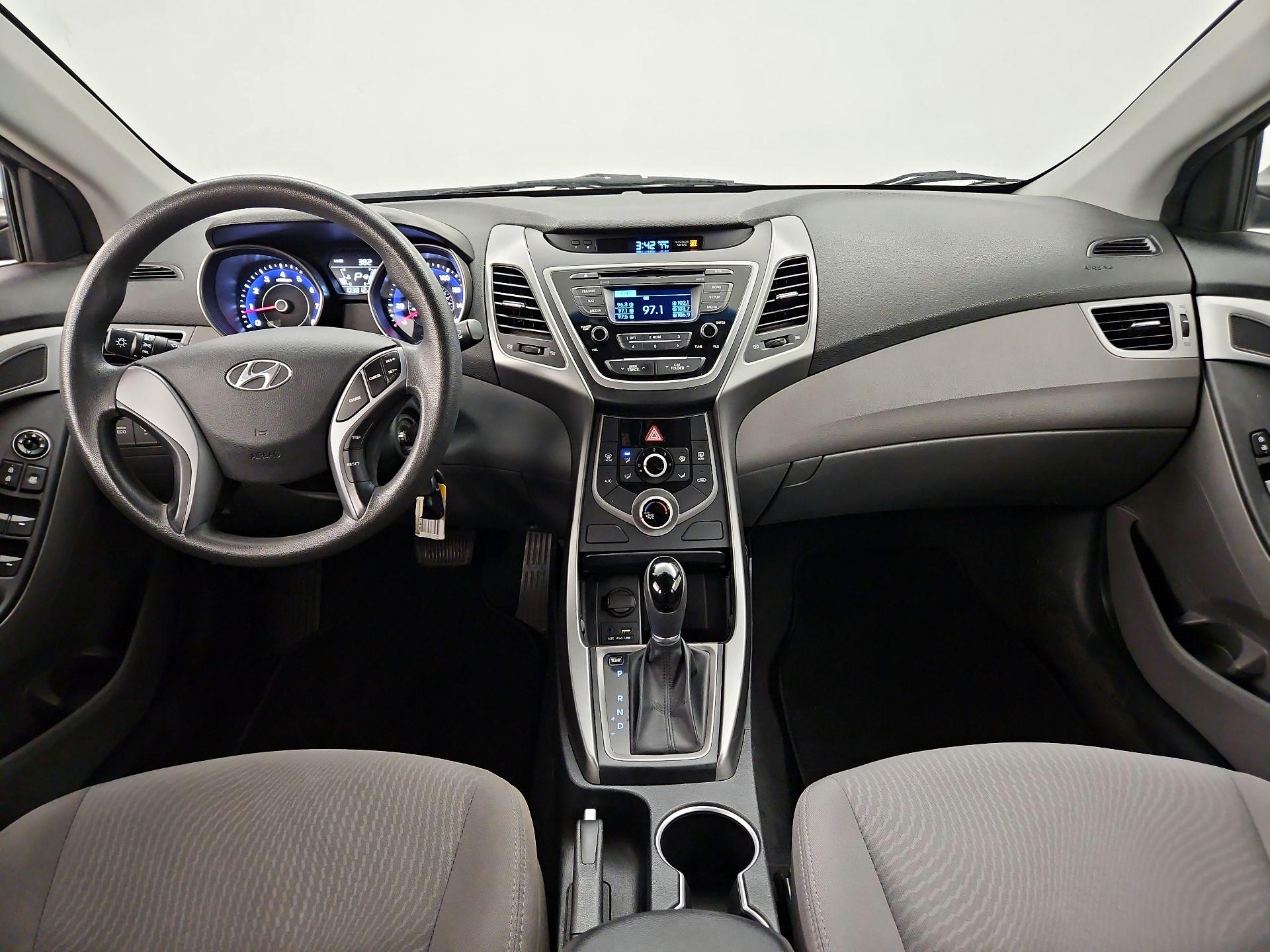 Thumbnail: 2016 Hyundai Elantra - 9