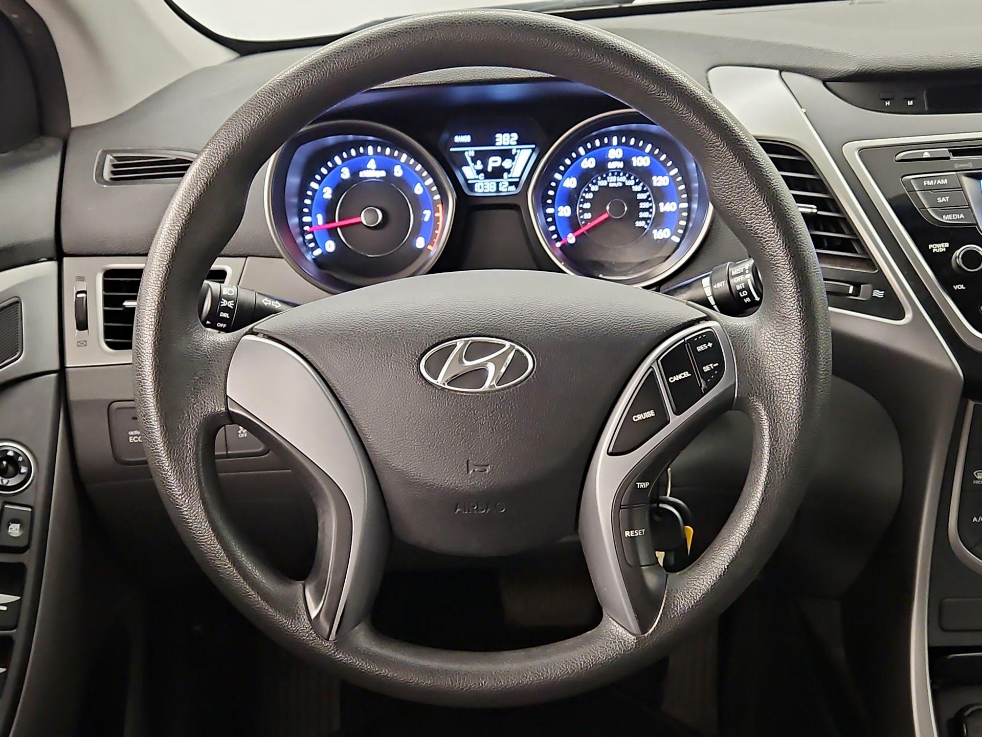 Thumbnail: 2016 Hyundai Elantra - 10