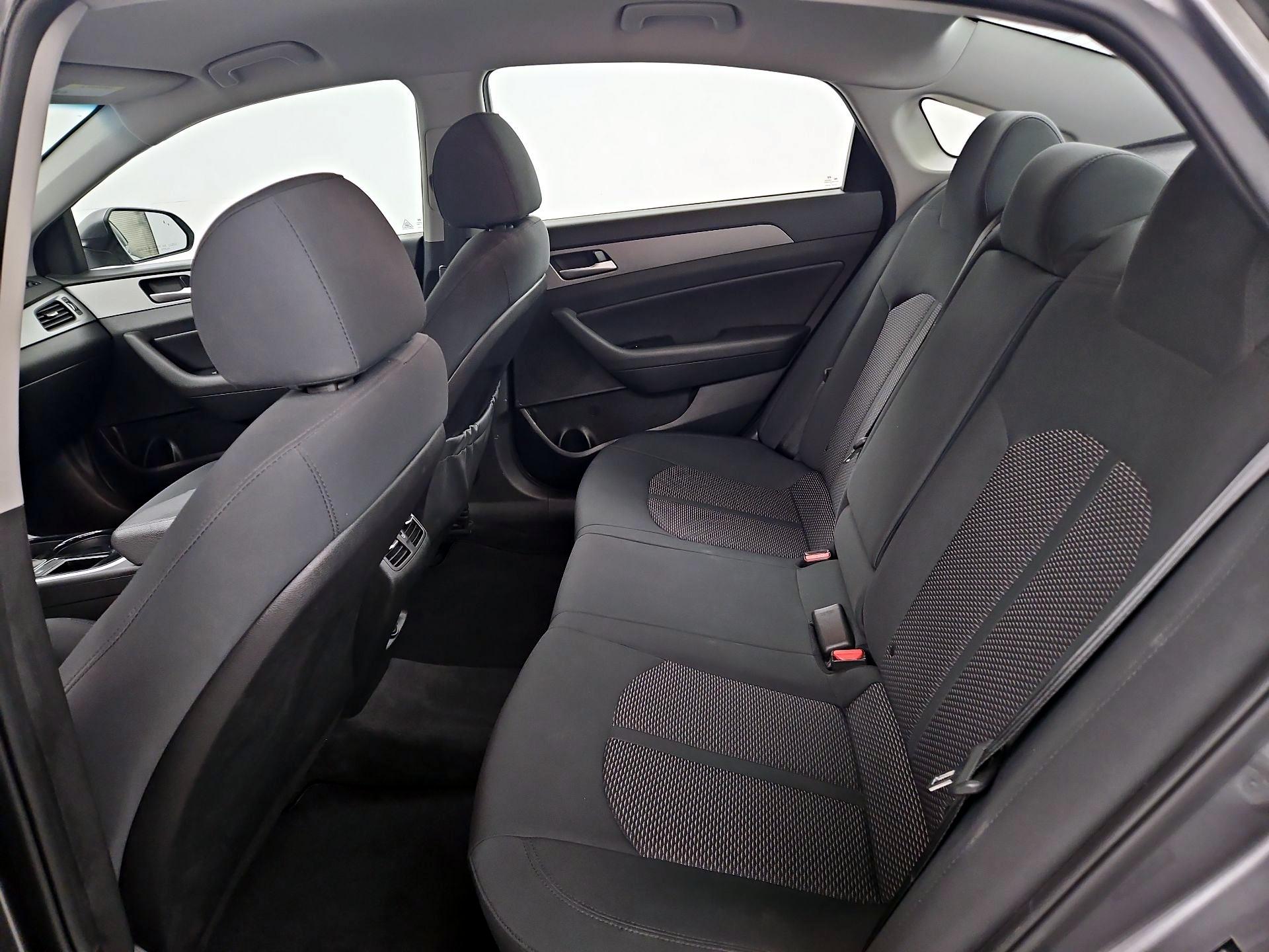 Thumbnail: 2018 Hyundai Sonata - 19