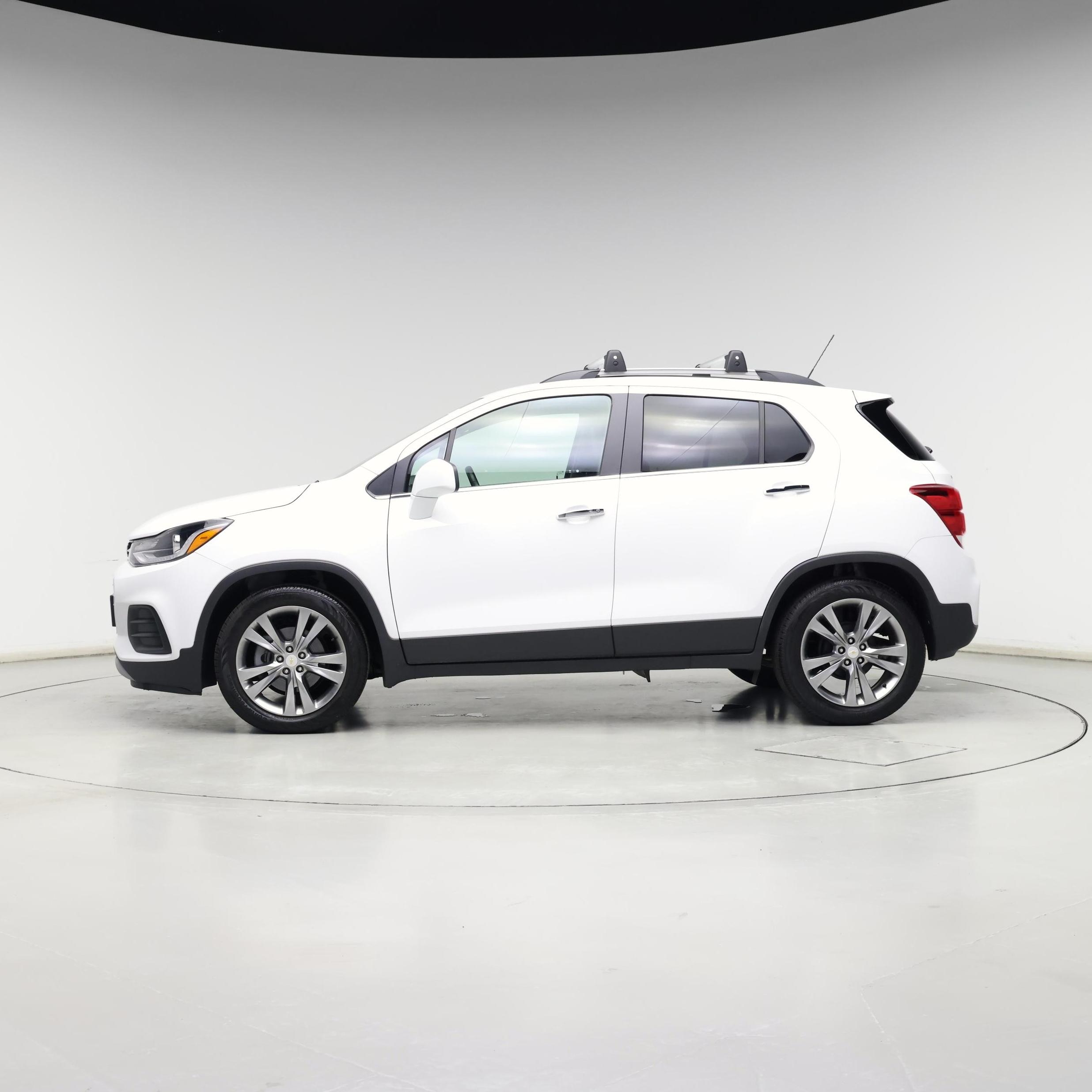 Thumbnail: 2020 Chevrolet Trax - 3
