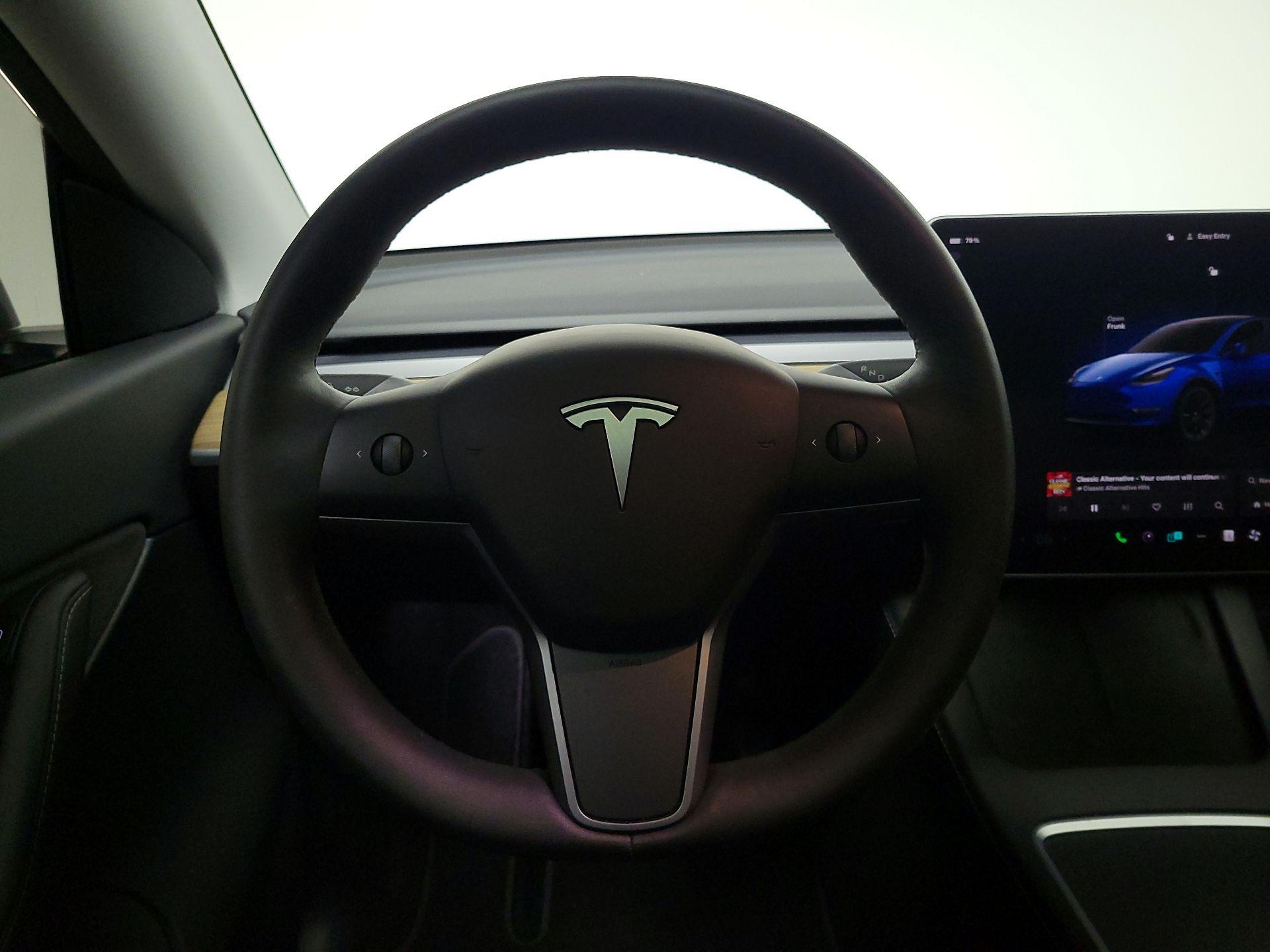 Thumbnail: 2022 Tesla Model Y - 10