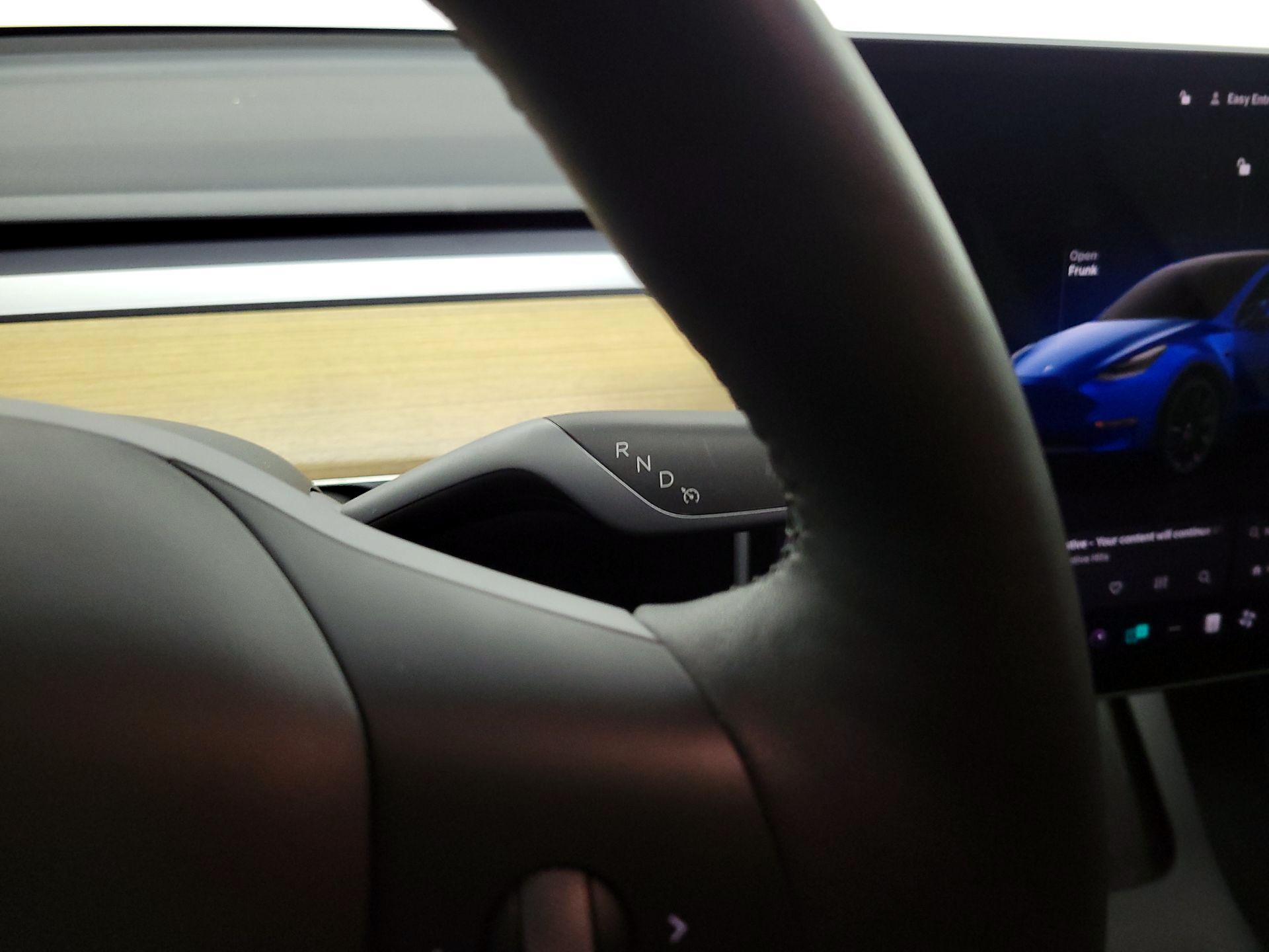Thumbnail: 2022 Tesla Model Y - 17