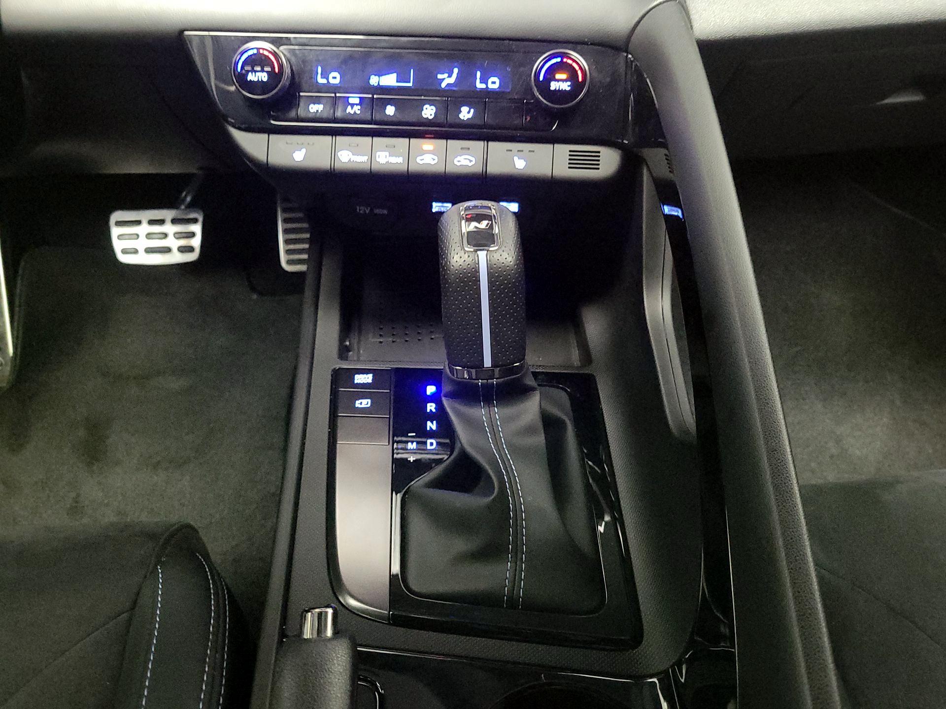 Thumbnail: 2023 Hyundai Elantra - 18