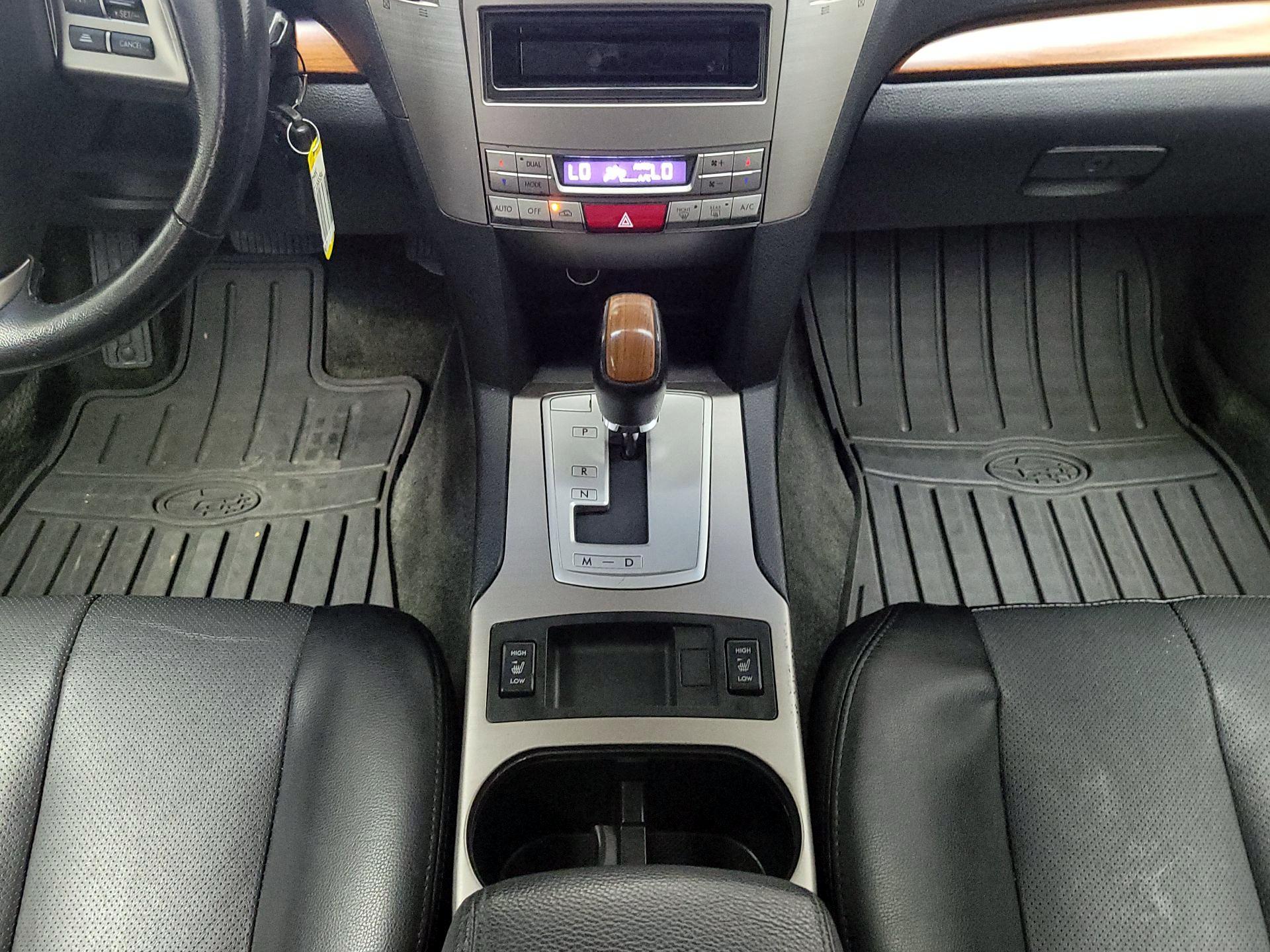 Thumbnail: 2014 Subaru Outback - 17
