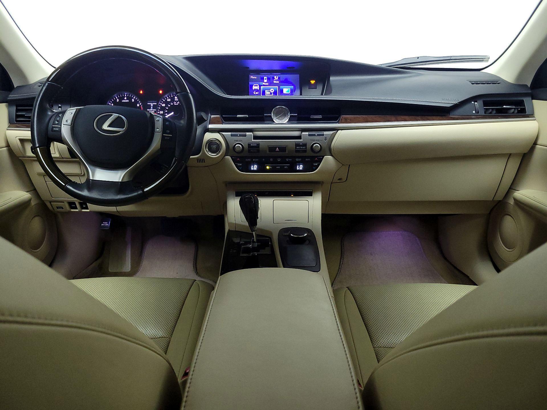 Thumbnail: 2014 Lexus ES - 9