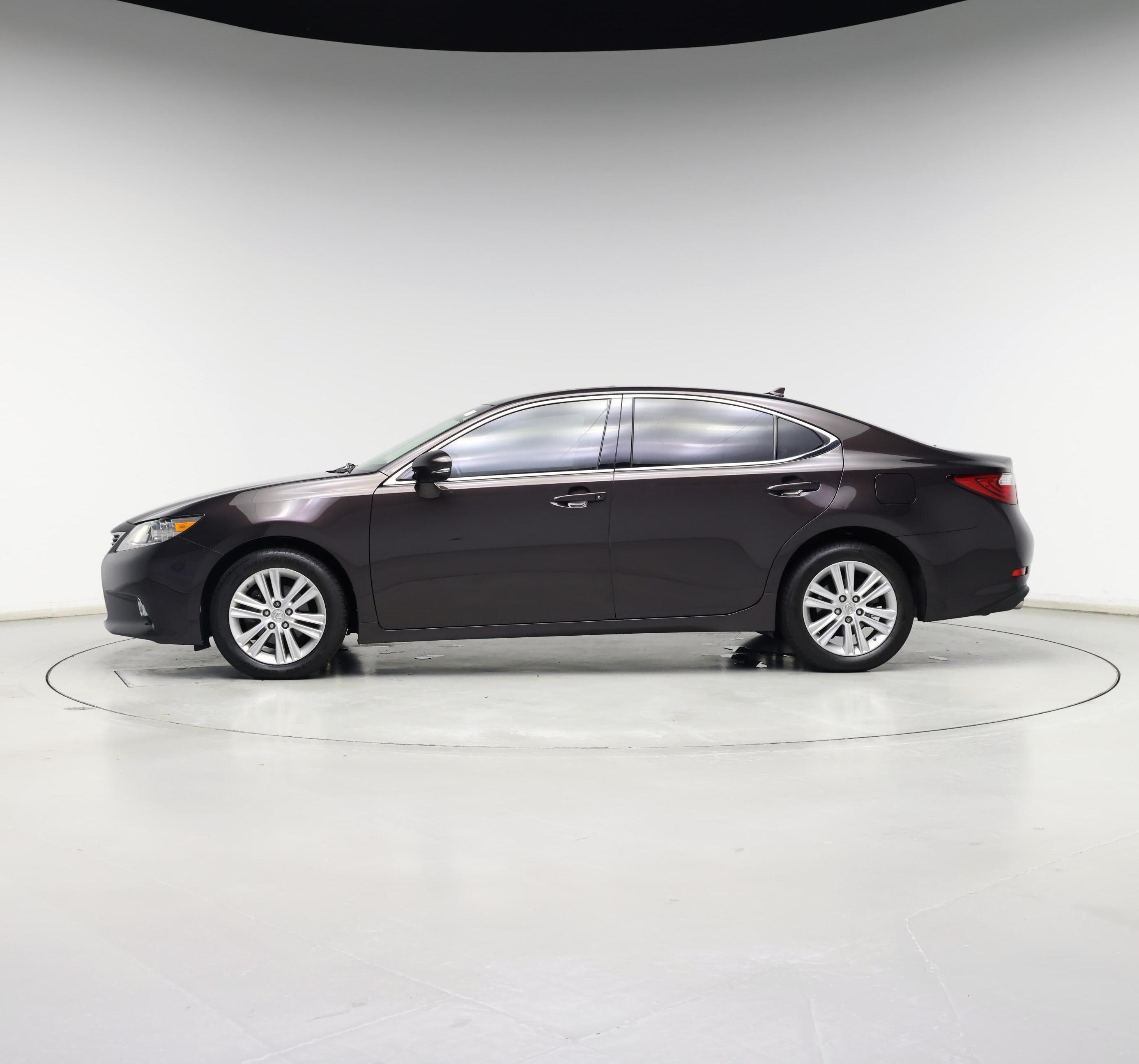 Thumbnail: 2014 Lexus ES - 3