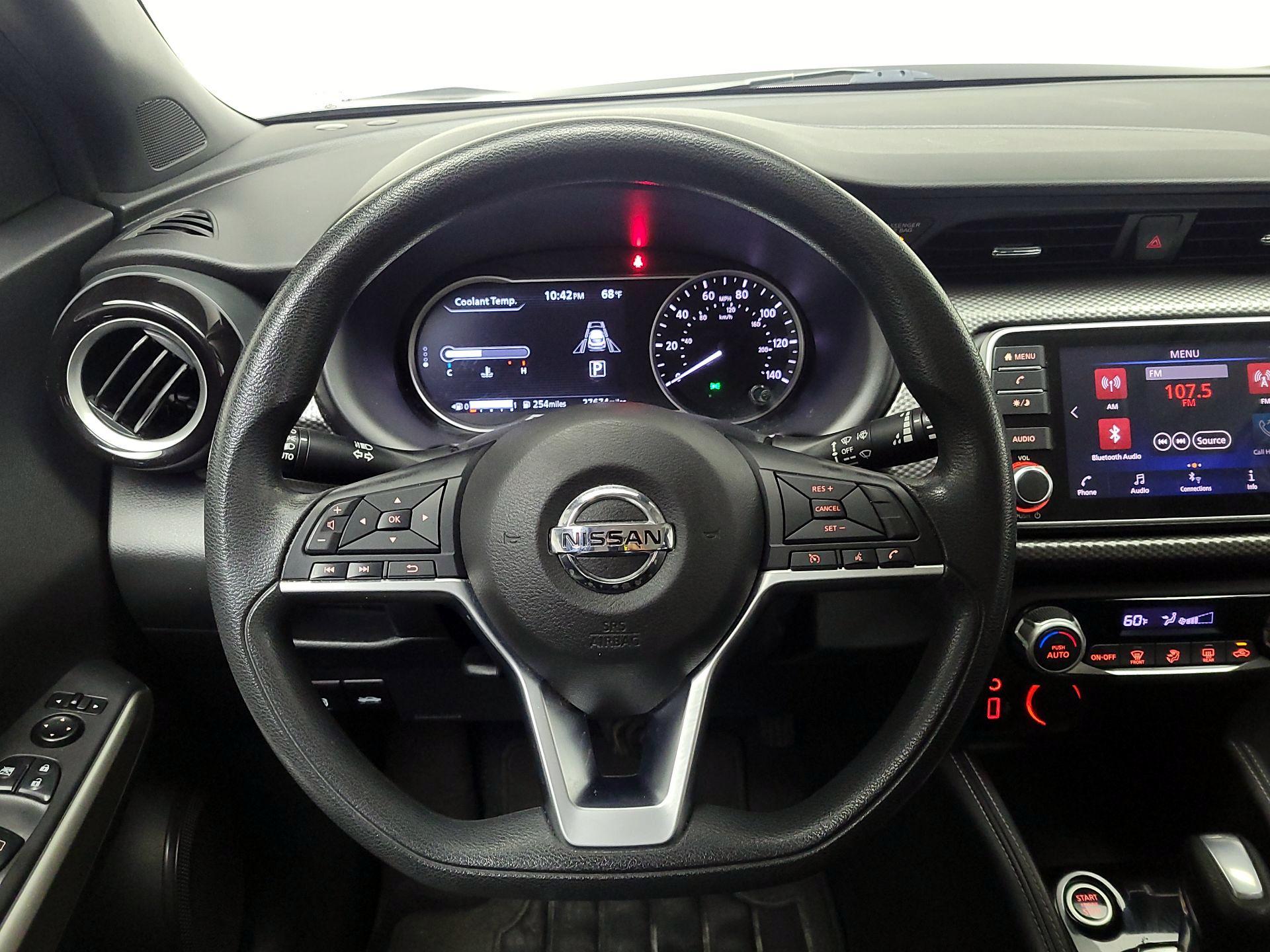 Thumbnail: 2020 Nissan Kicks - 10