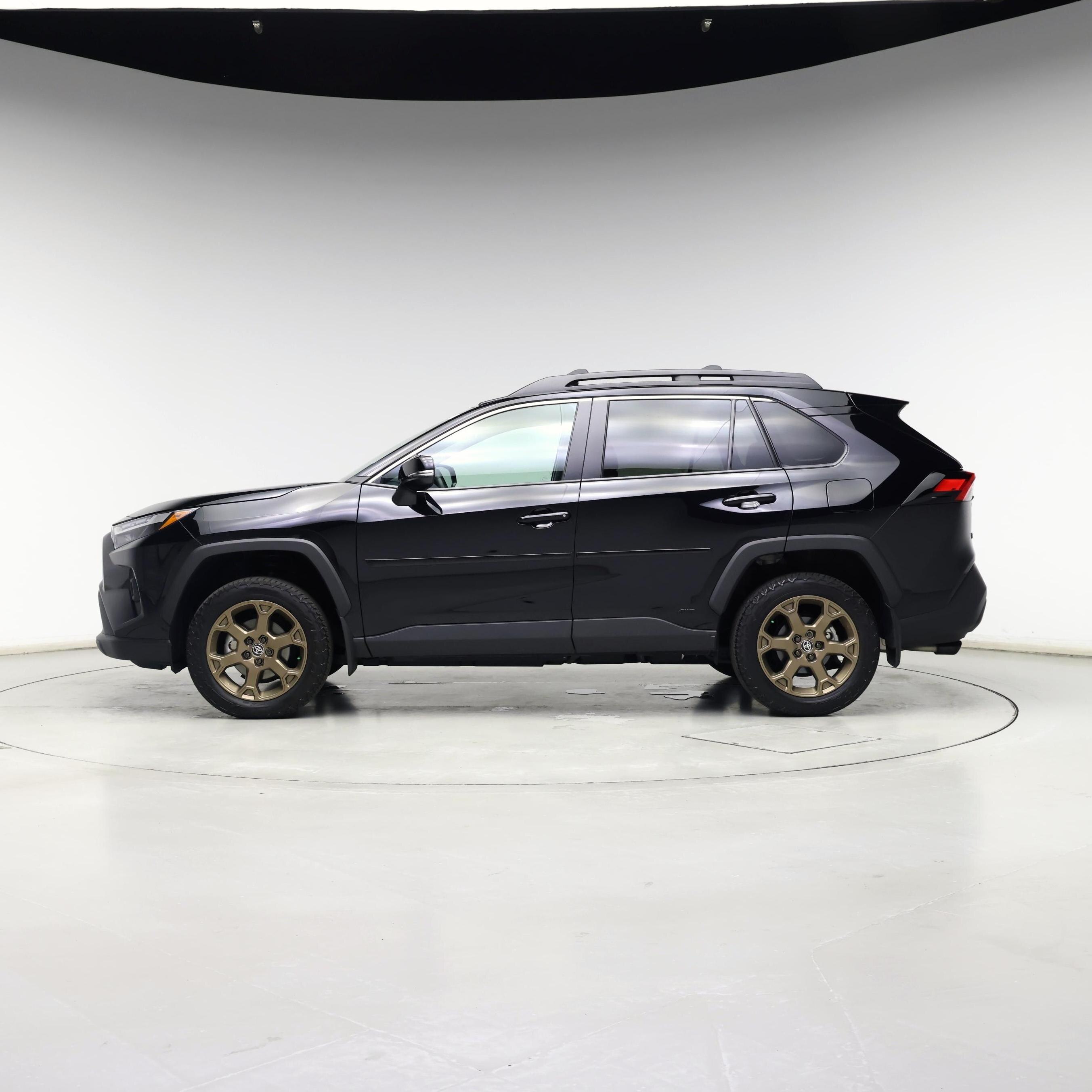 Thumbnail: 2024 Toyota RAV4 - 3