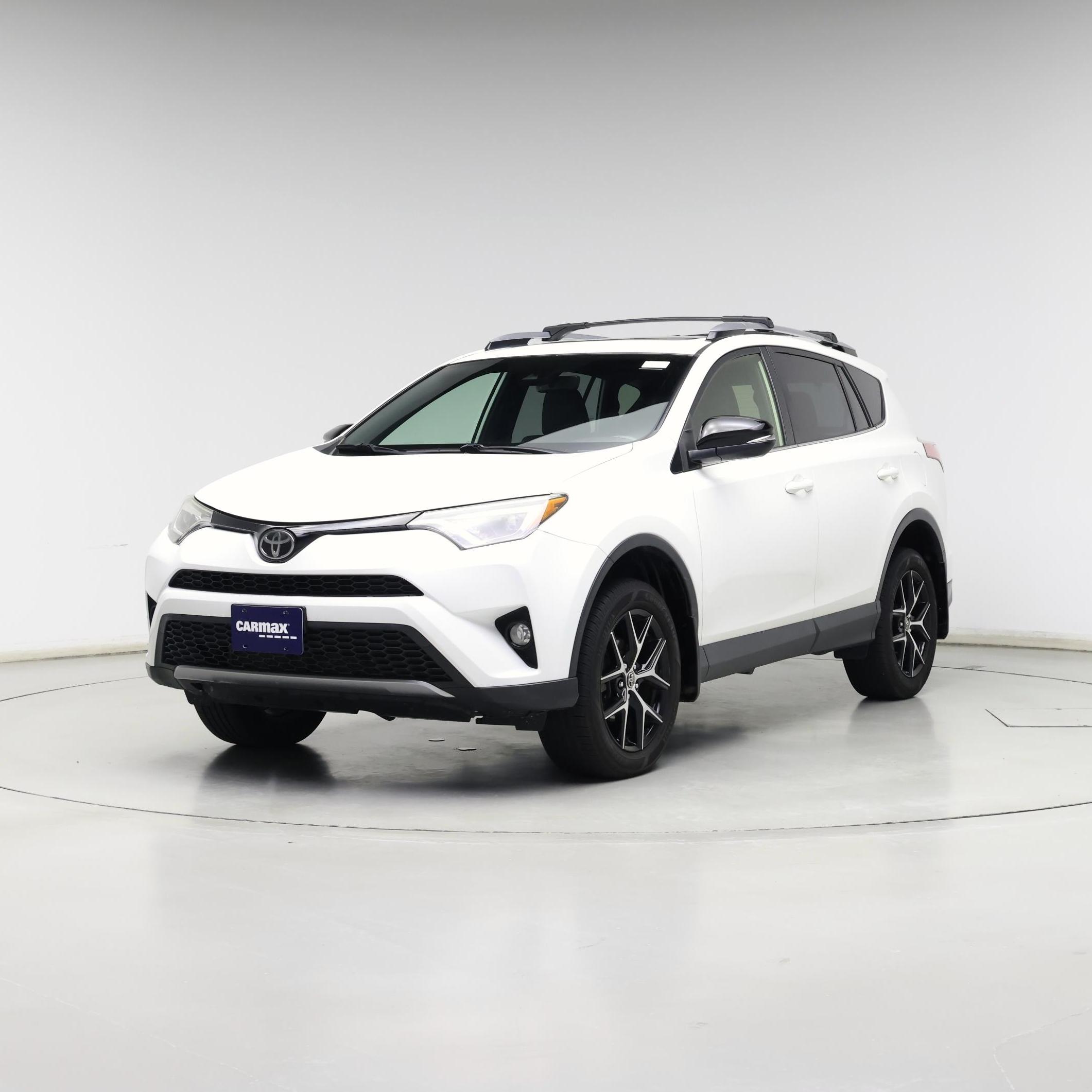 Thumbnail: 2018 Toyota RAV4 - 4