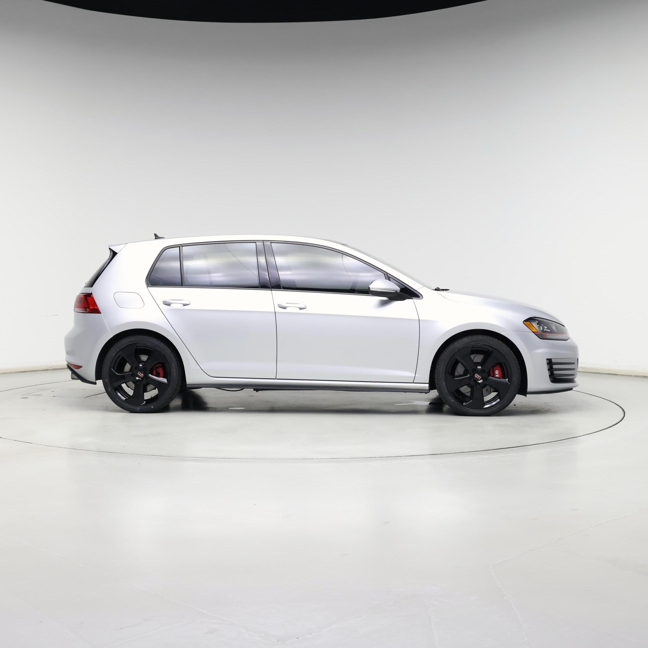 Thumbnail: 2017 Volkswagen Golf - 7