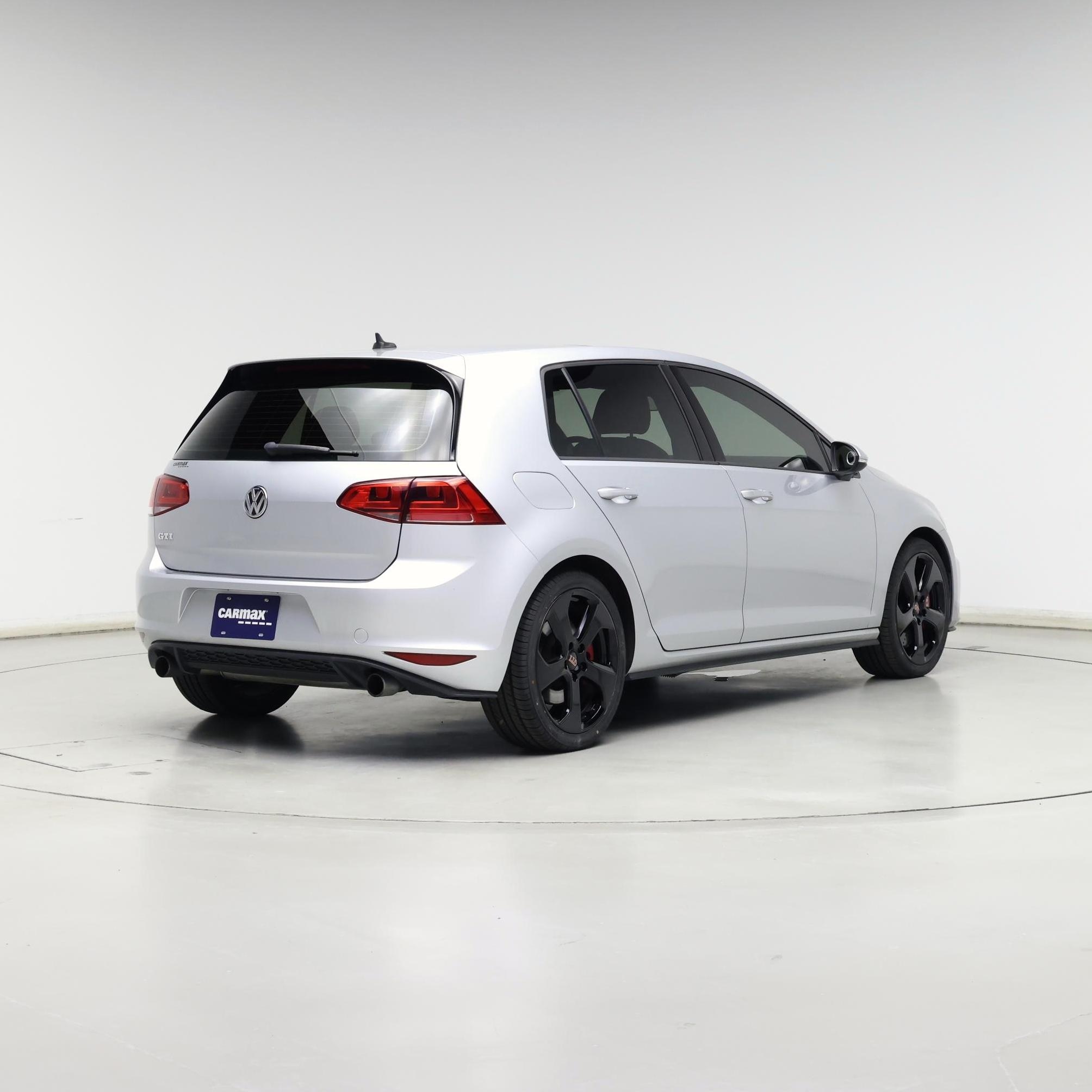 Thumbnail: 2017 Volkswagen Golf - 8