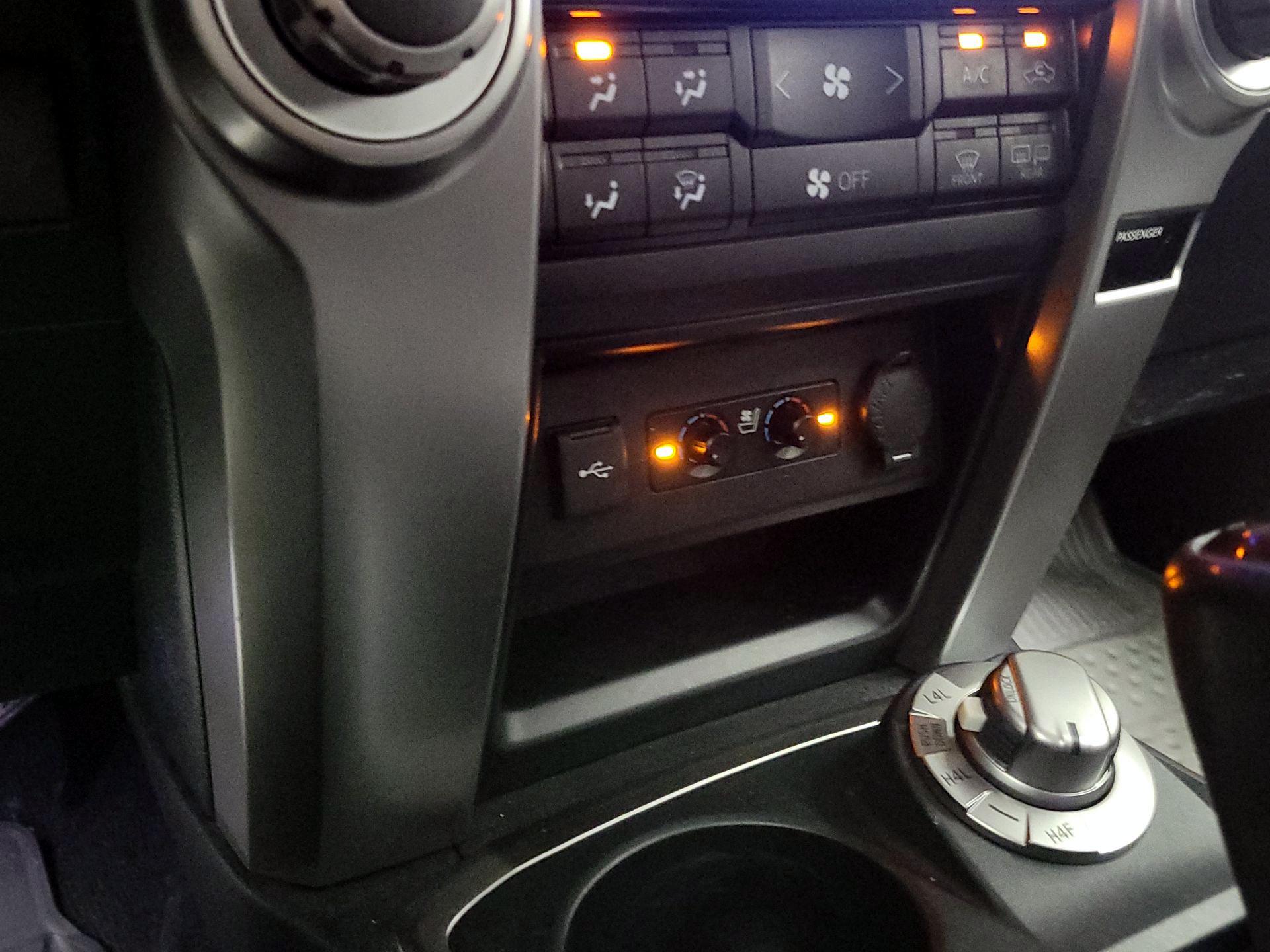 Thumbnail: 2020 Toyota 4Runner - 19