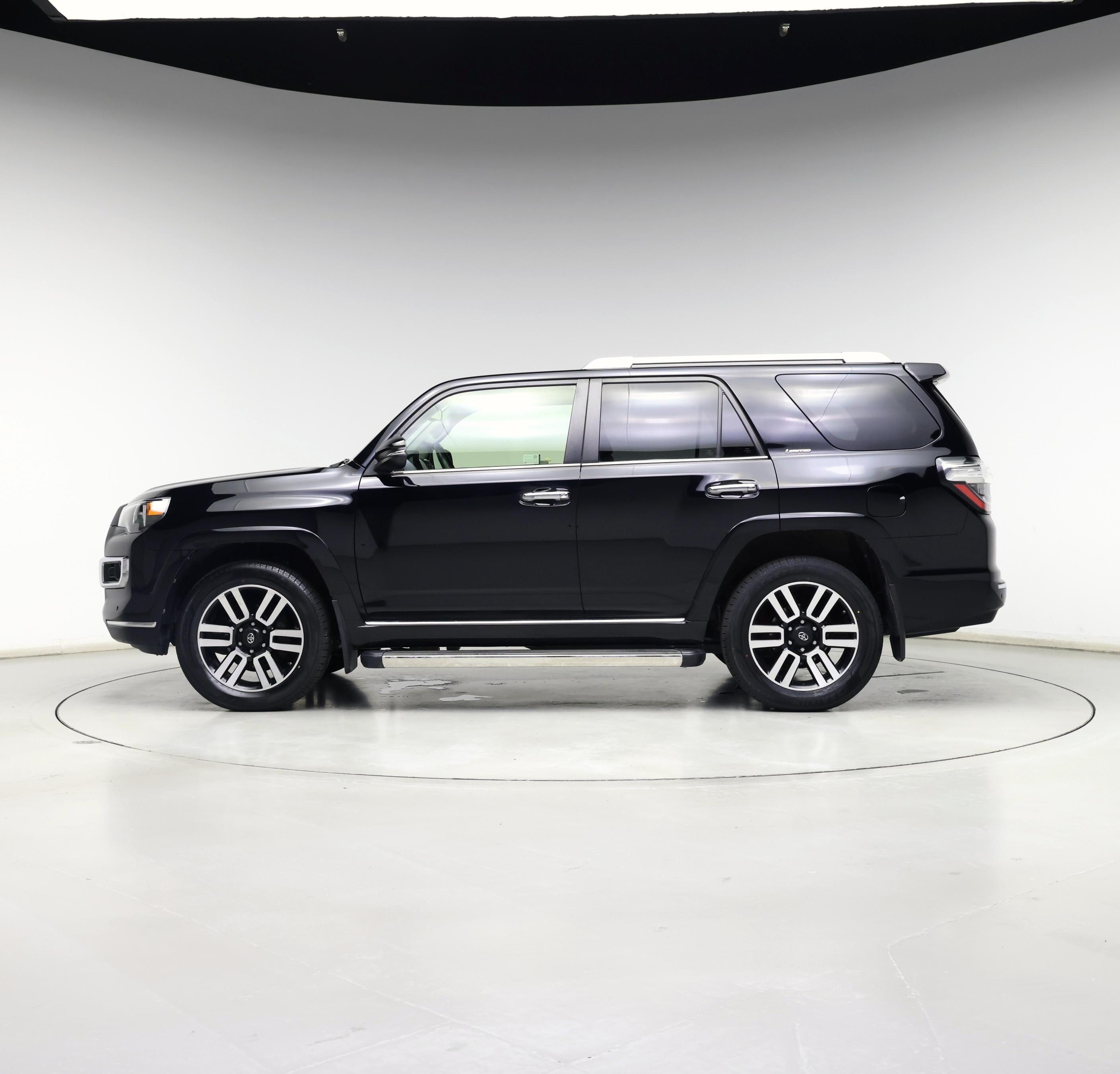 Thumbnail: 2020 Toyota 4Runner - 3