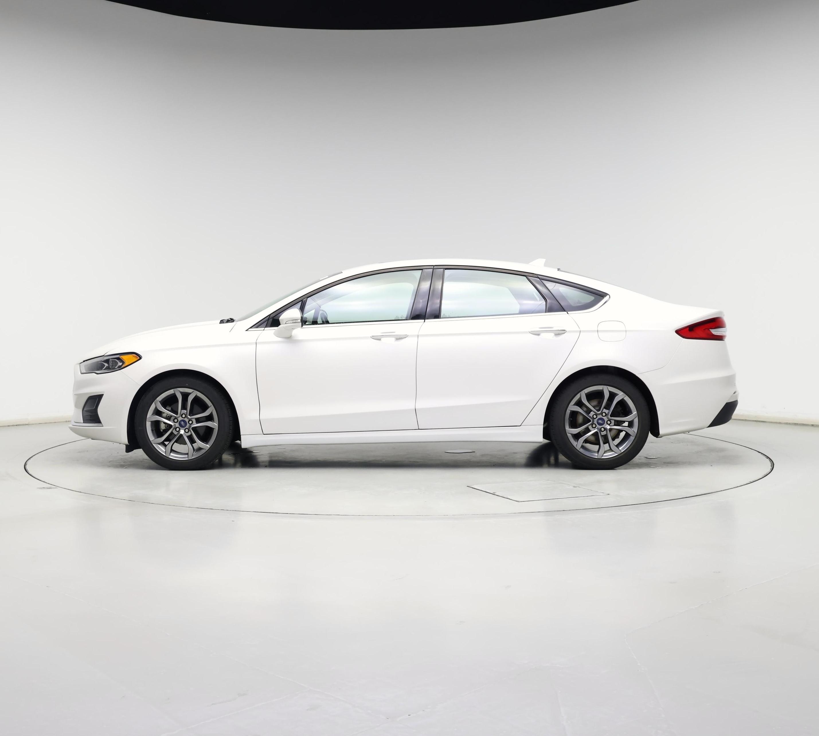 Thumbnail: 2020 Ford Fusion - 3