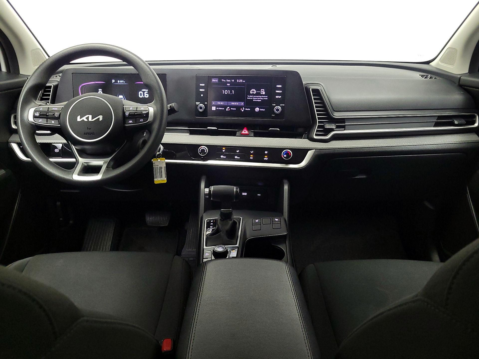 Thumbnail: 2023 Kia Sportage - 9