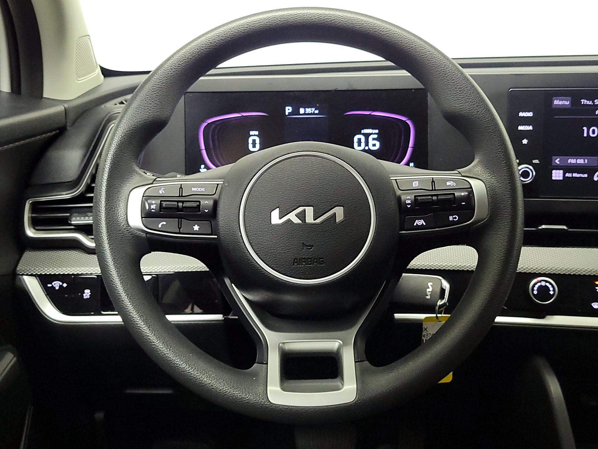 Thumbnail: 2023 Kia Sportage - 10