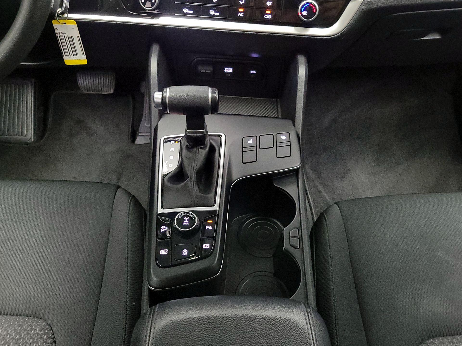 Thumbnail: 2023 Kia Sportage - 17