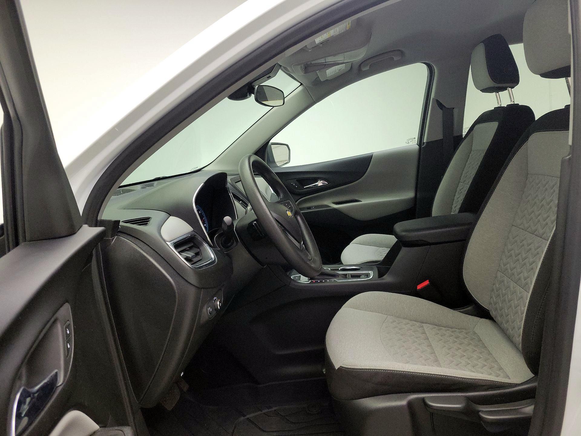 Thumbnail: 2022 Chevrolet Equinox - 11