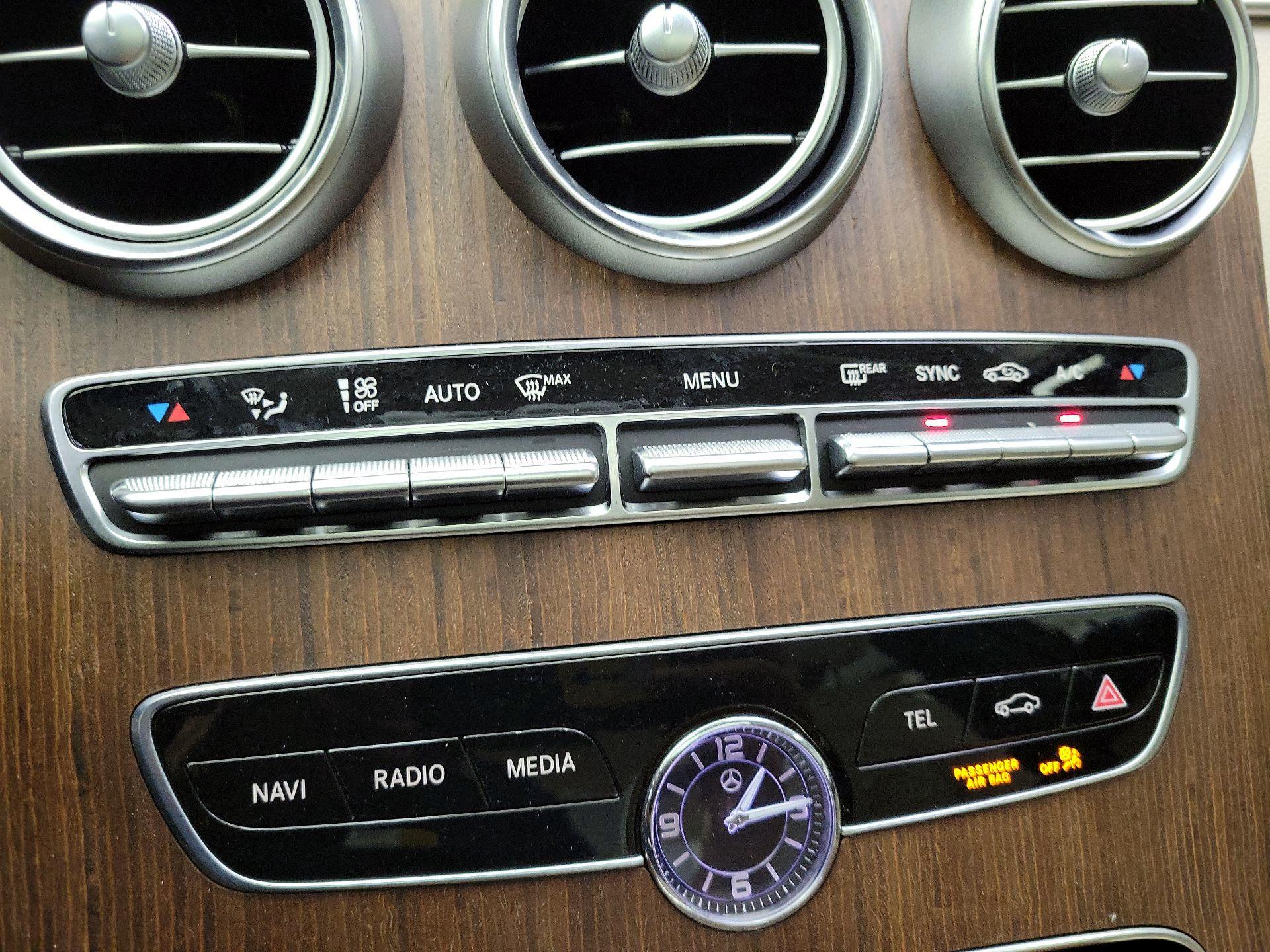 Thumbnail: 2021 Mercedes-Benz C-Class - 17