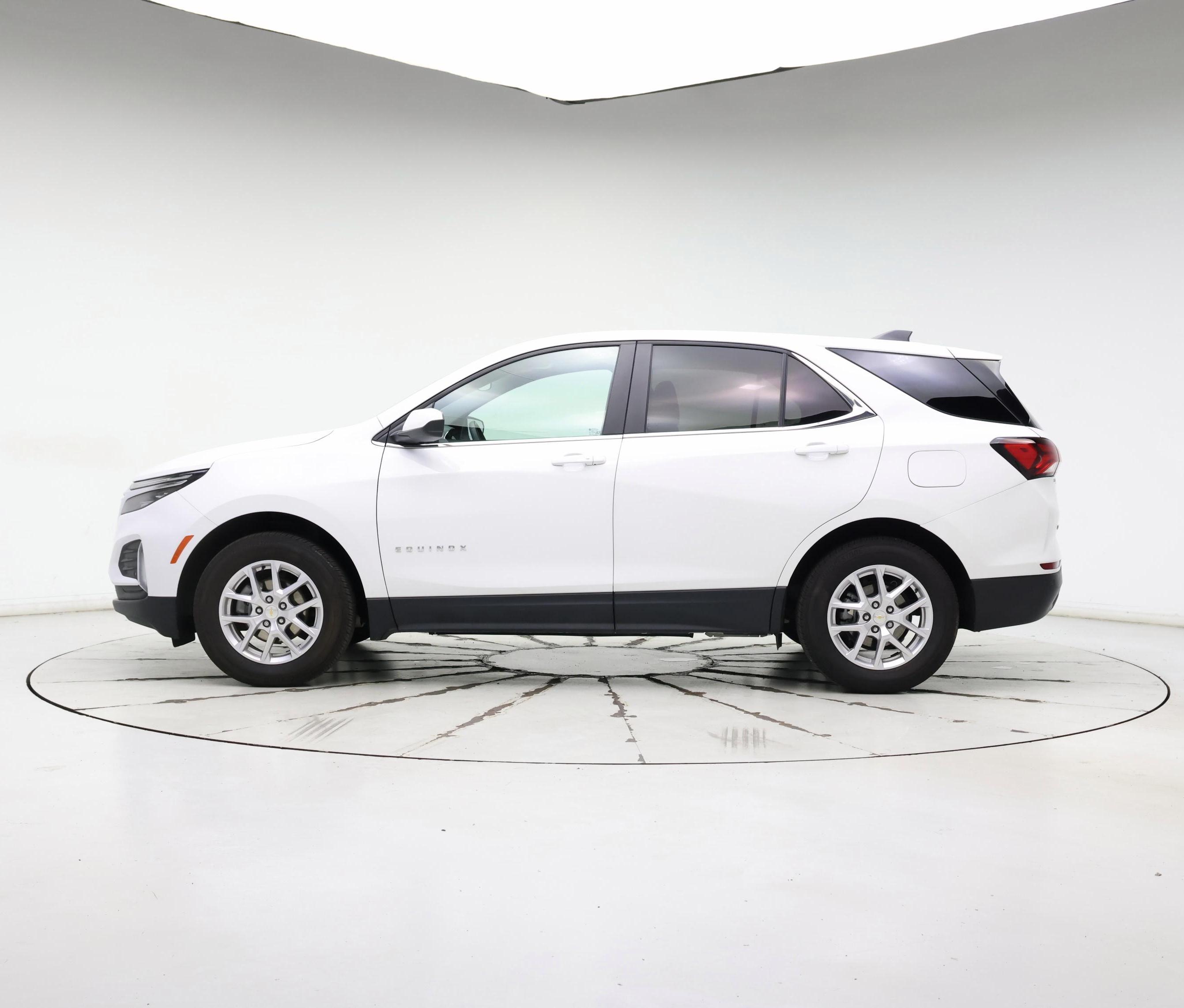 Thumbnail: 2023 Chevrolet Equinox - 3