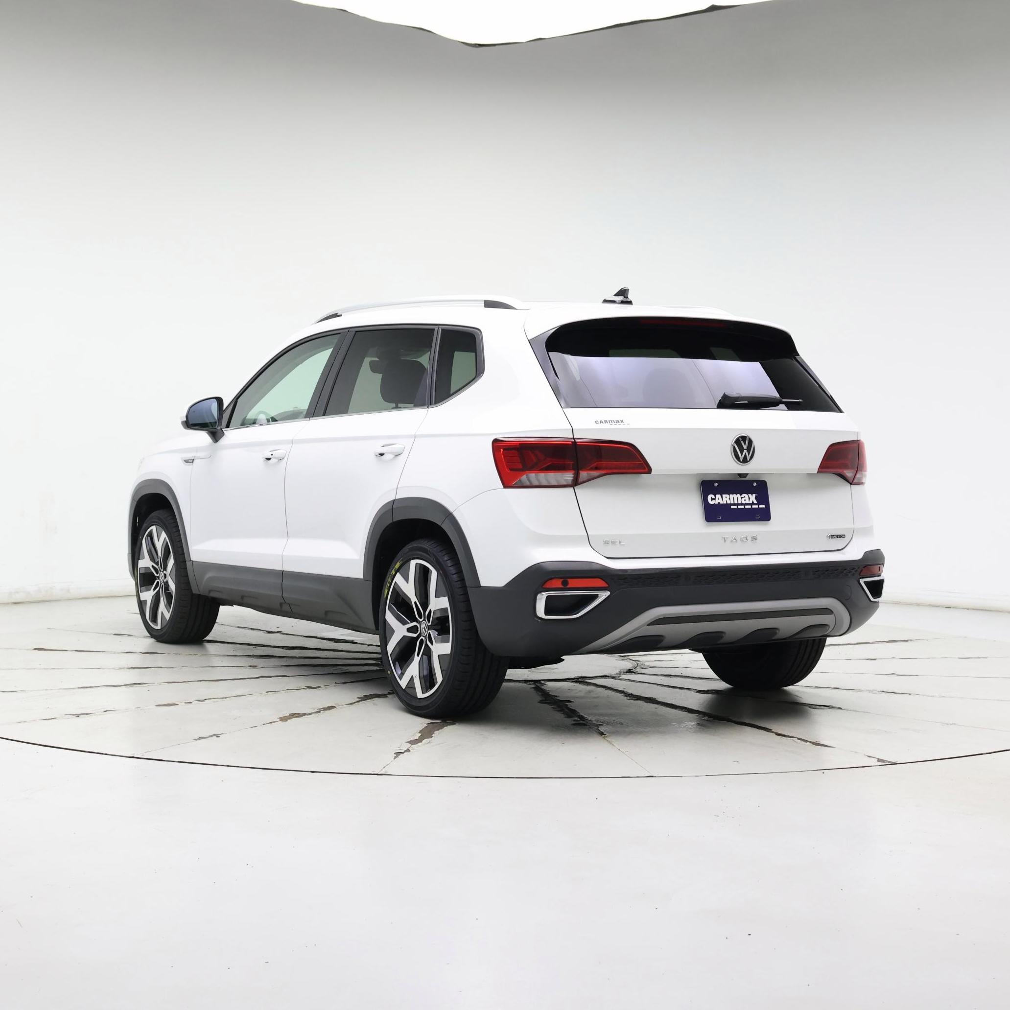 Thumbnail: 2022 Volkswagen Taos - 2