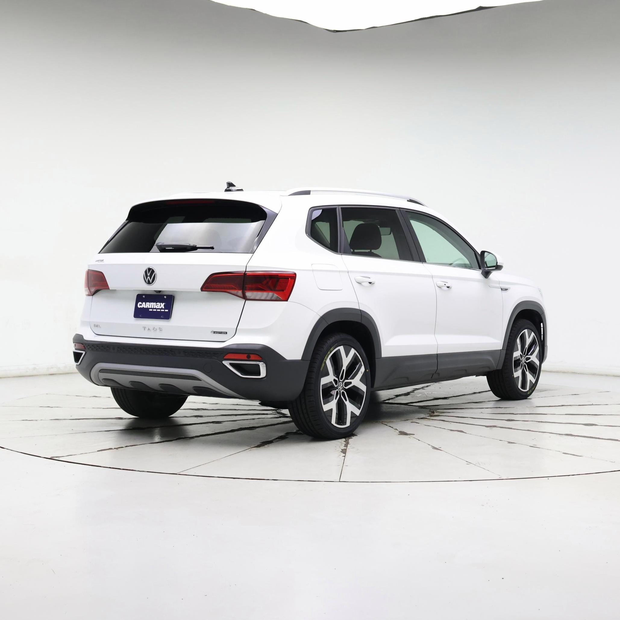 Thumbnail: 2022 Volkswagen Taos - 8