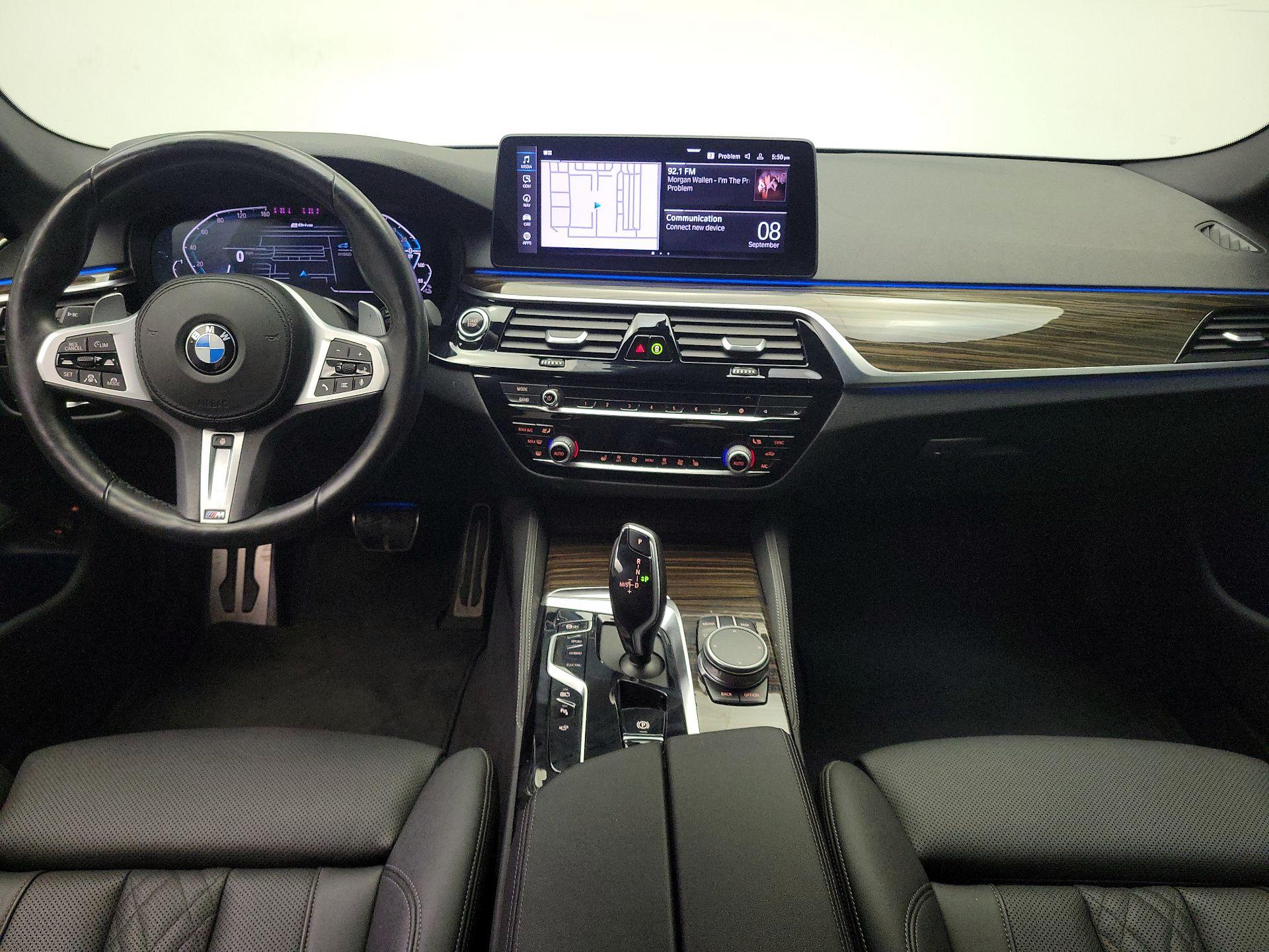 Thumbnail: 2021 BMW 5 Series - 9