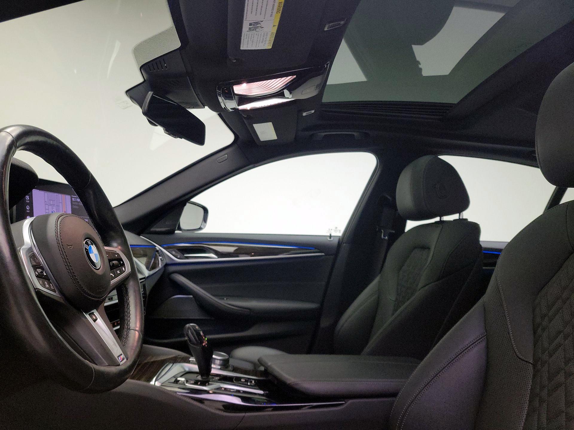 Thumbnail: 2021 BMW 5 Series - 18