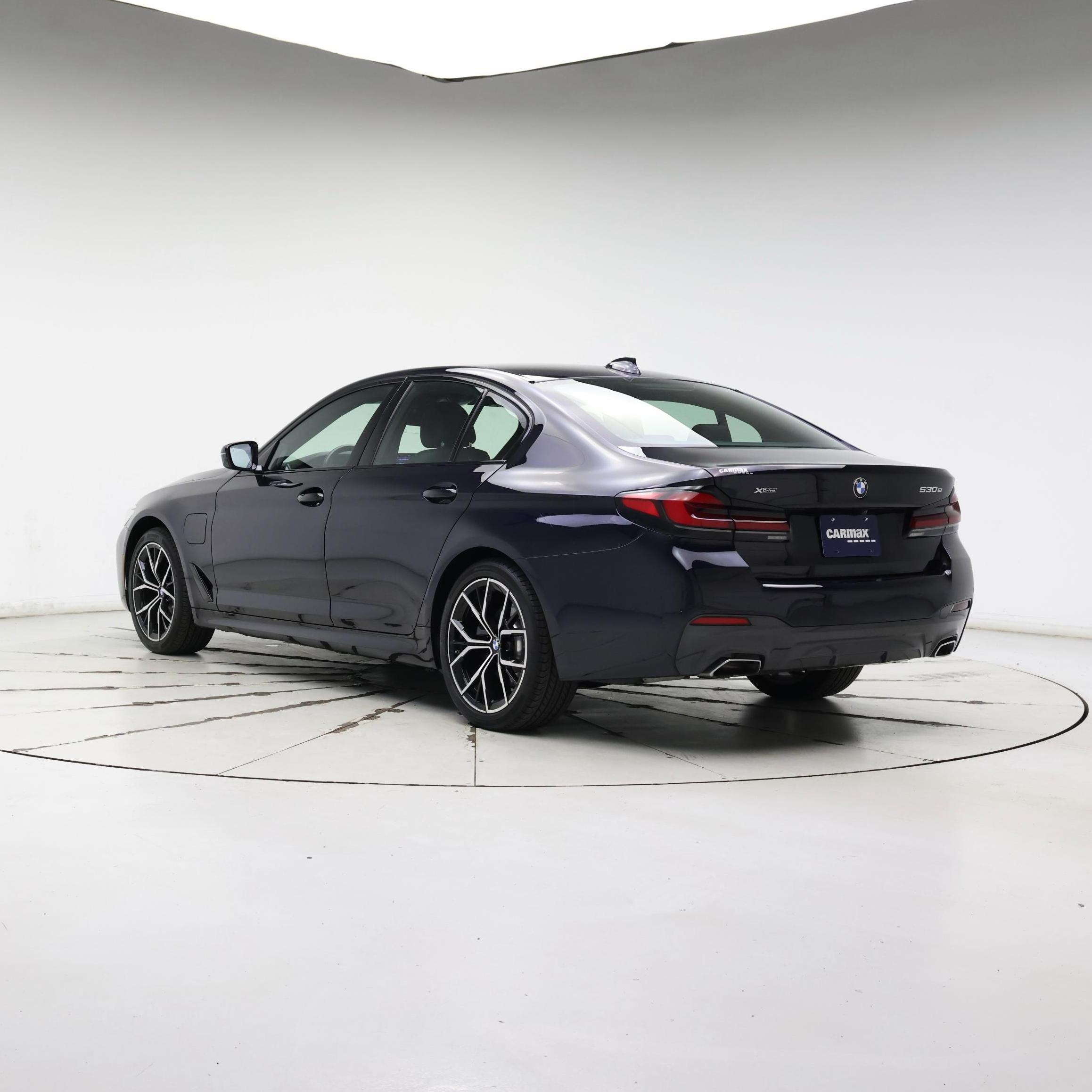 Thumbnail: 2021 BMW 5 Series - 2