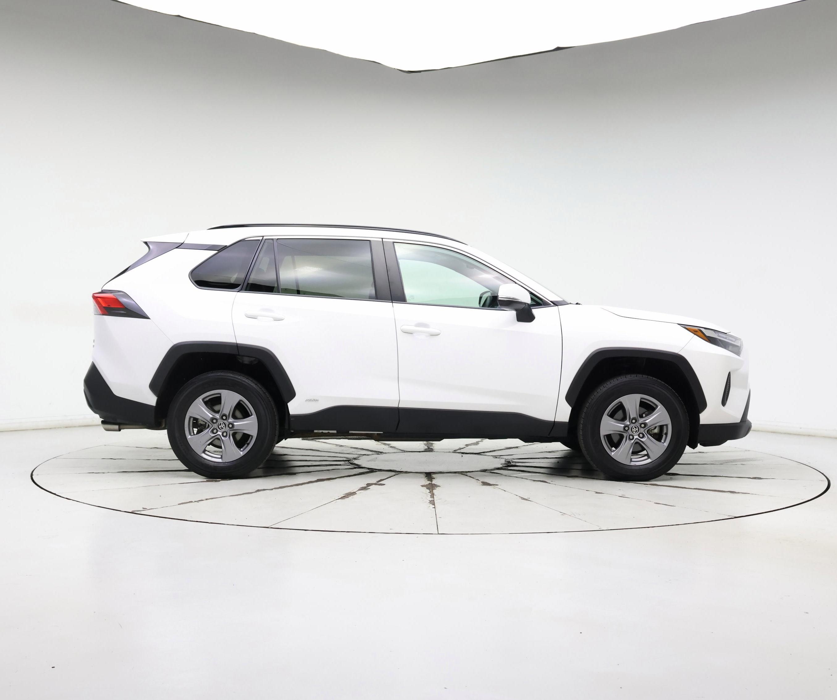 Thumbnail: 2022 Toyota RAV4 - 7