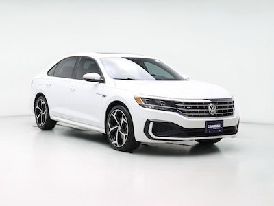 White 2021 Volkswagen Passat R-Line