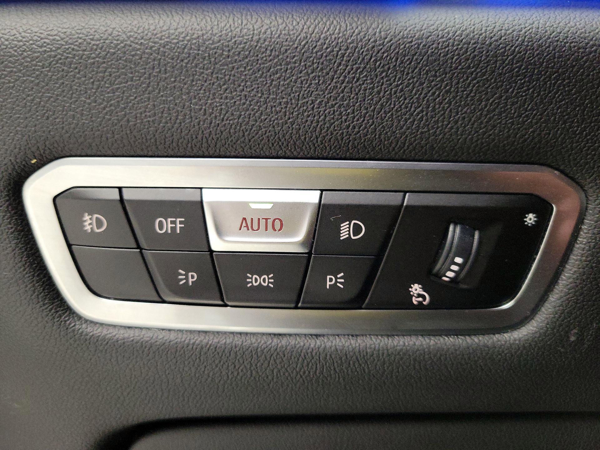 Thumbnail: 2021 BMW X5 - 13