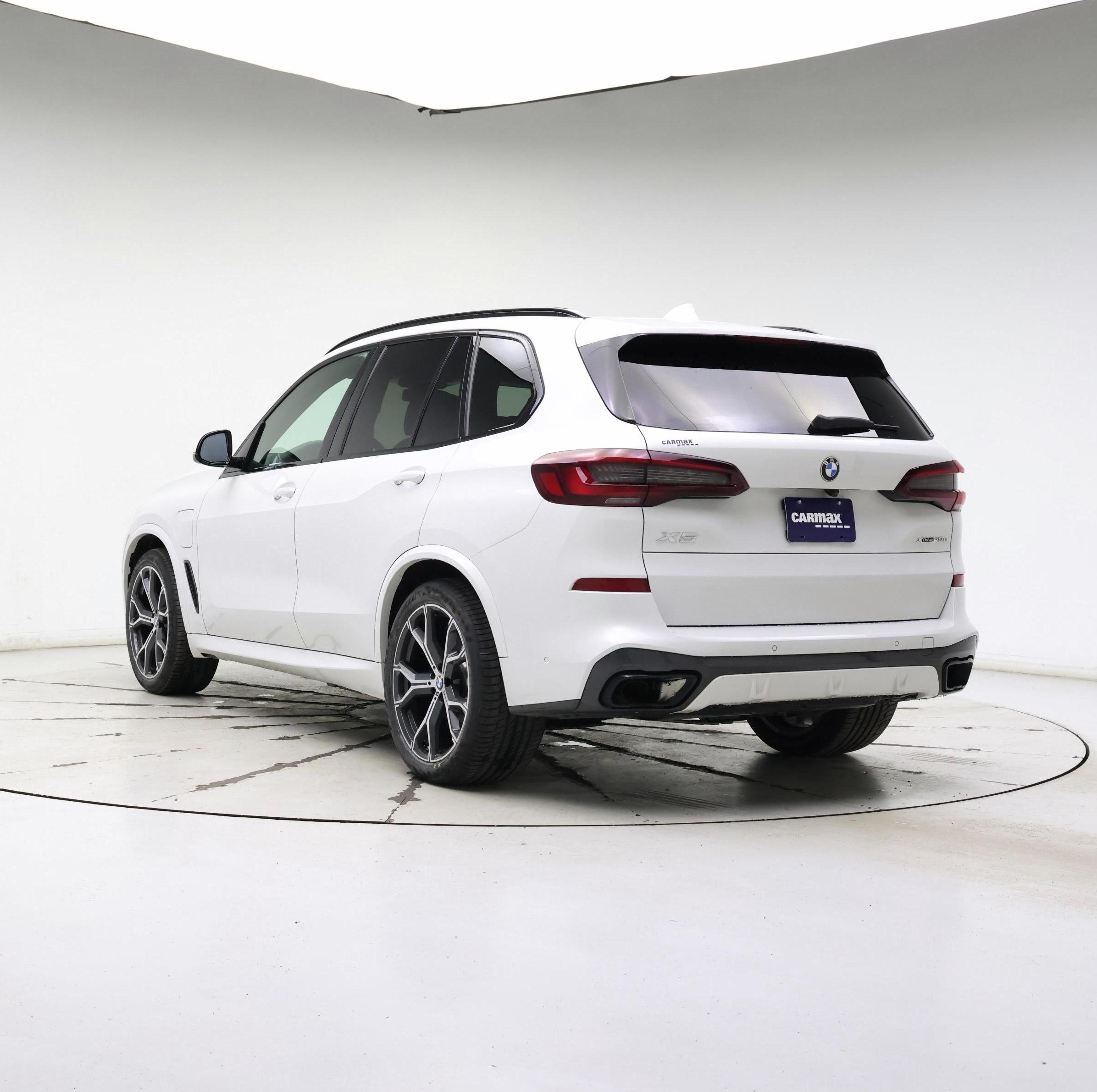 Thumbnail: 2021 BMW X5 - 2