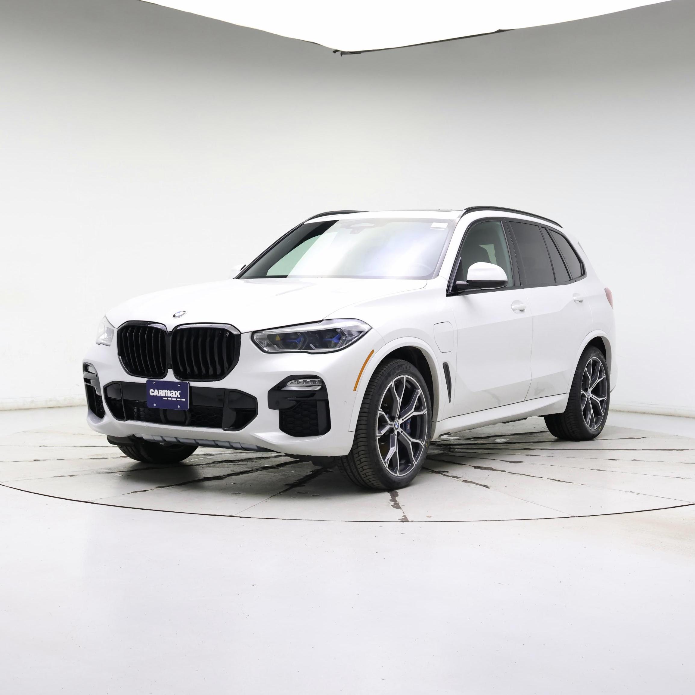 Thumbnail: 2021 BMW X5 - 4