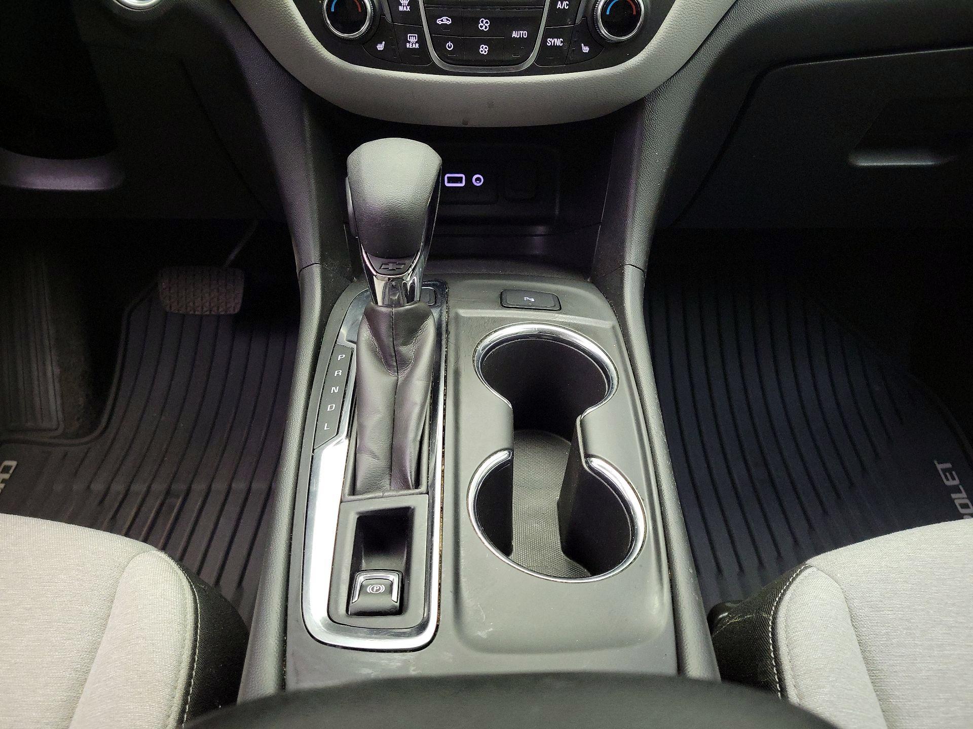 Thumbnail: 2022 Chevrolet Equinox - 17