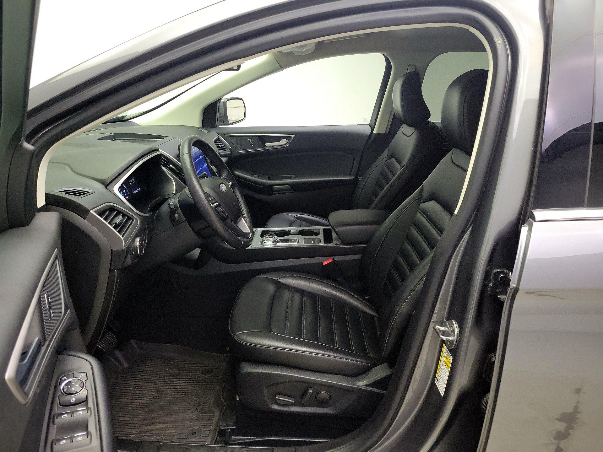 Thumbnail: 2021 Ford Edge - 11